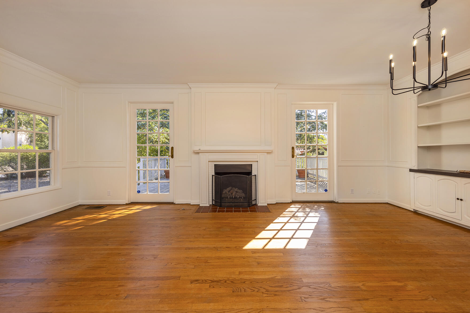 Ojai, California 93023, United States, 2 Bedrooms Bedrooms, ,2 BathroomsBathrooms,Residential,Active,173051