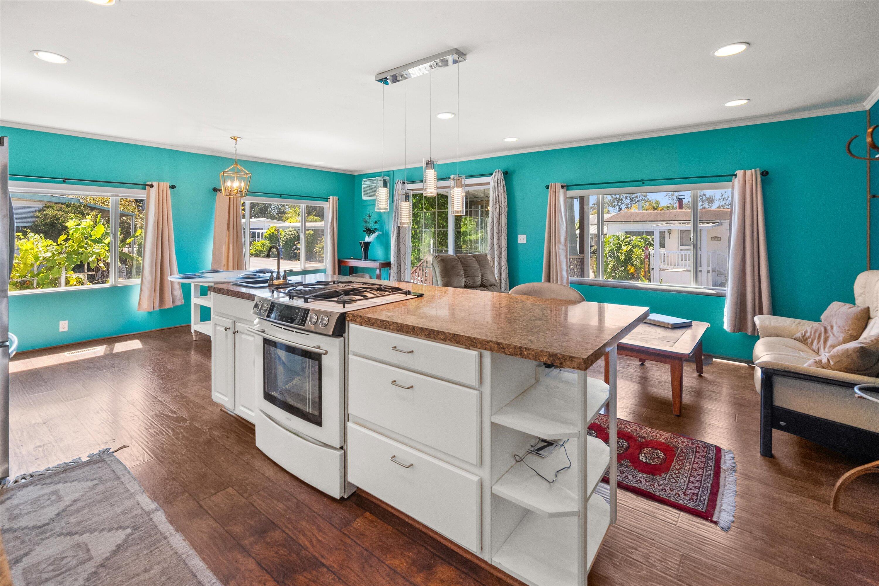 Goleta, California 93117, United States, 2 Bedrooms Bedrooms, ,2 BathroomsBathrooms,Residential,Active,185772