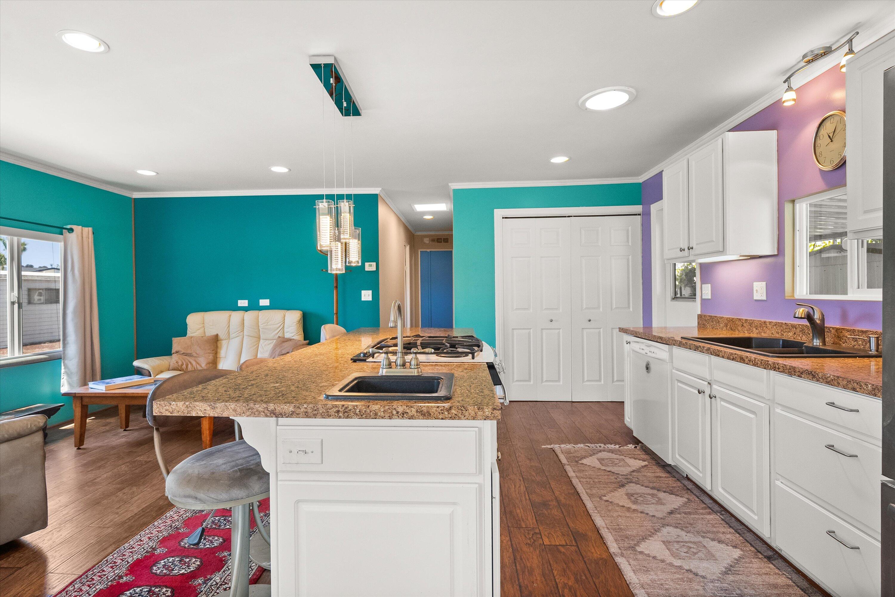 Goleta, California 93117, United States, 2 Bedrooms Bedrooms, ,2 BathroomsBathrooms,Residential,Active,185772