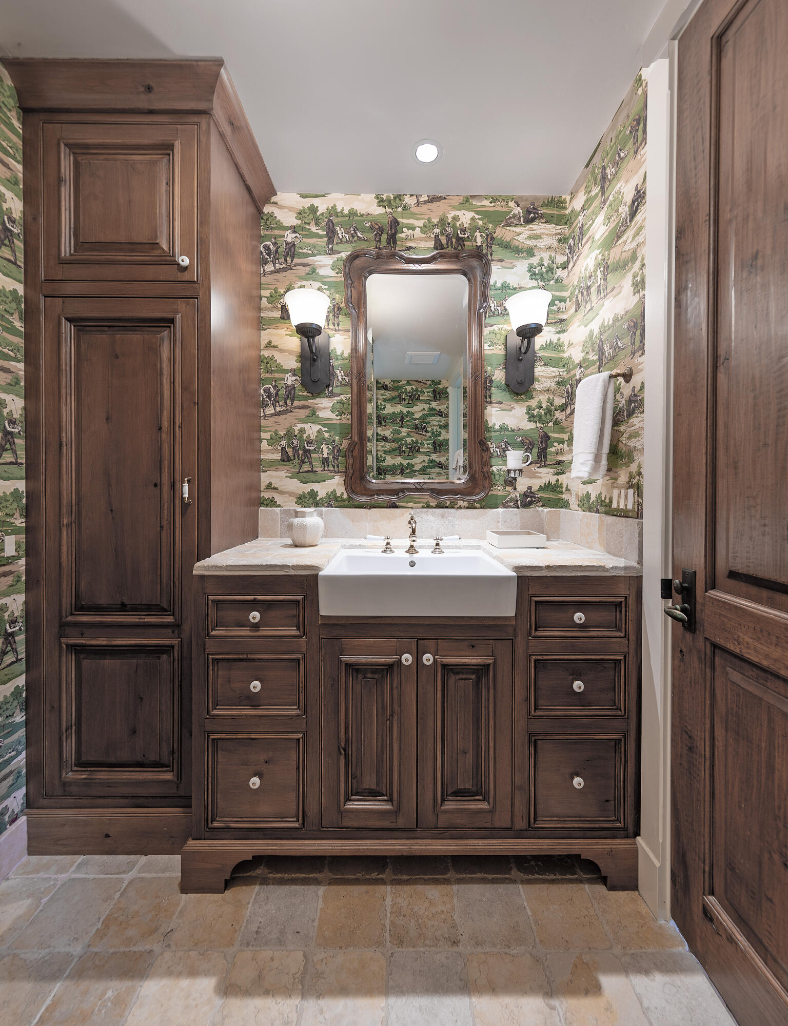 Santa Barbara, California 93108, United States, 3 Bedrooms Bedrooms, ,3 BathroomsBathrooms,Residential,Active,14398