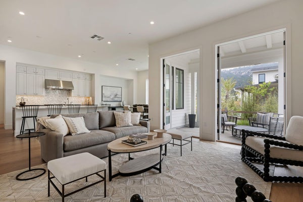 POLI ST, VENTURA, CA 93001 - Image 754f7d2a99edf2eee12a45ab215d96f7/2686052815
