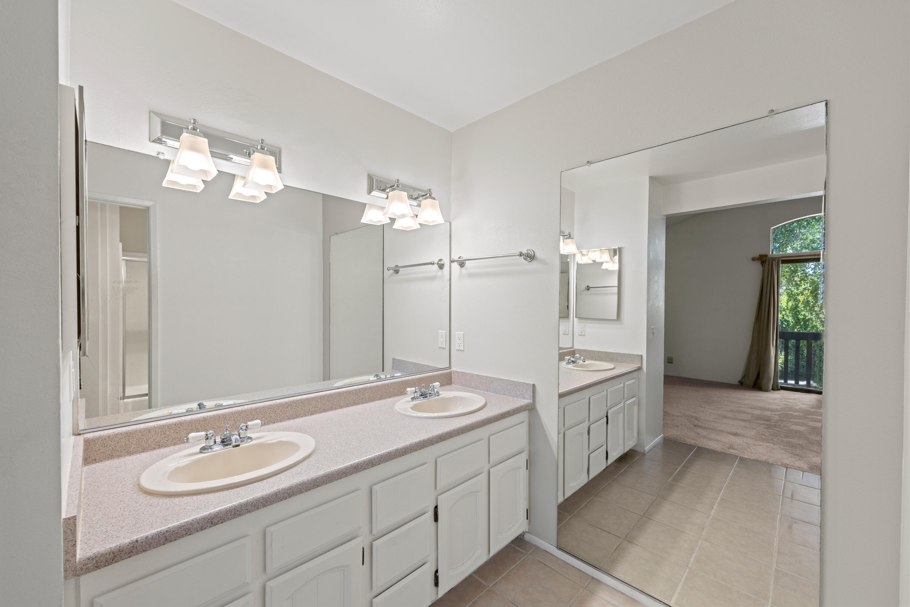 Solvang, California 93463, United States, 2 Bedrooms Bedrooms, ,2 BathroomsBathrooms,Residential,Active,181348