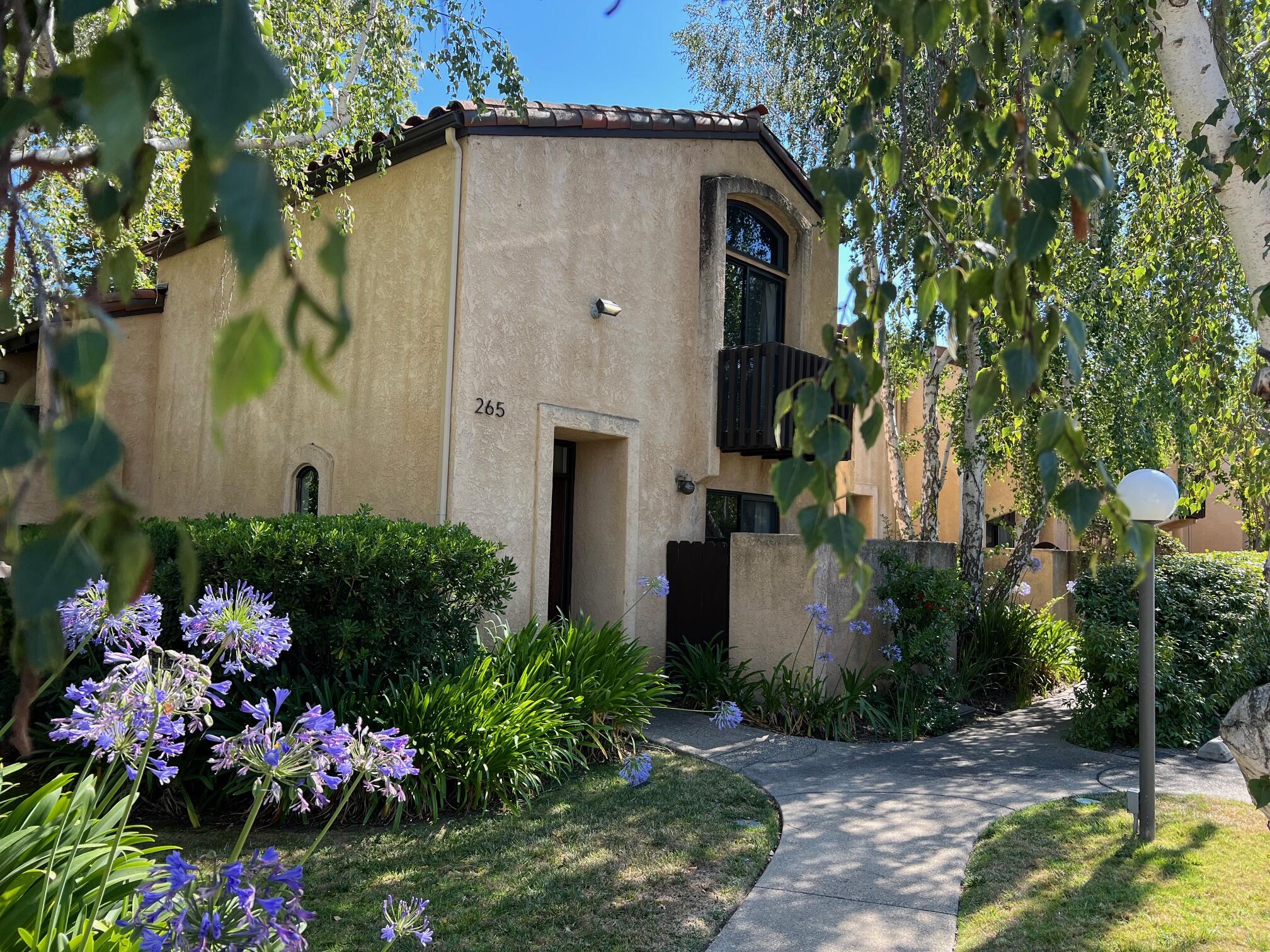 Solvang, California 93463, United States, 2 Bedrooms Bedrooms, ,2 BathroomsBathrooms,Residential,Active,181348