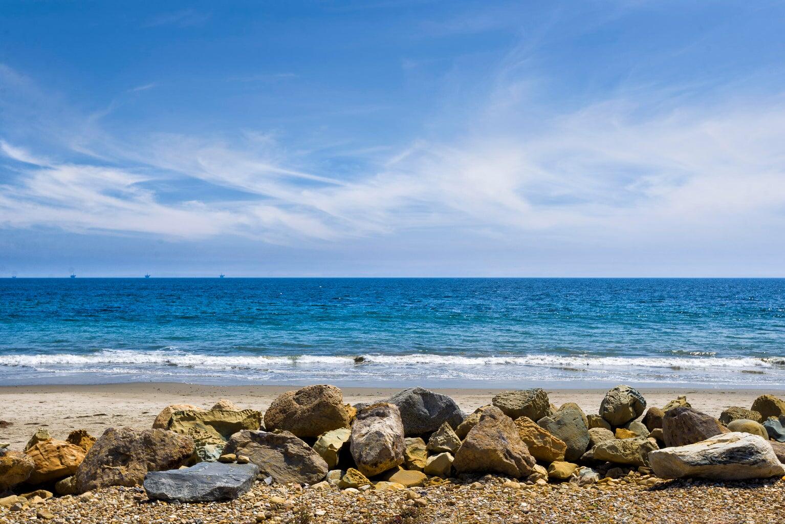 Santa Barbara, California 93108, United States, 1 Bedroom Bedrooms, ,1 BathroomBathrooms,Residential,Coming Soon,198692