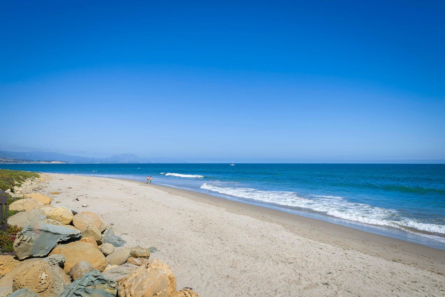 Santa Barbara, California 93108, United States, 1 Bedroom Bedrooms, ,1 BathroomBathrooms,Residential,Coming Soon,198692