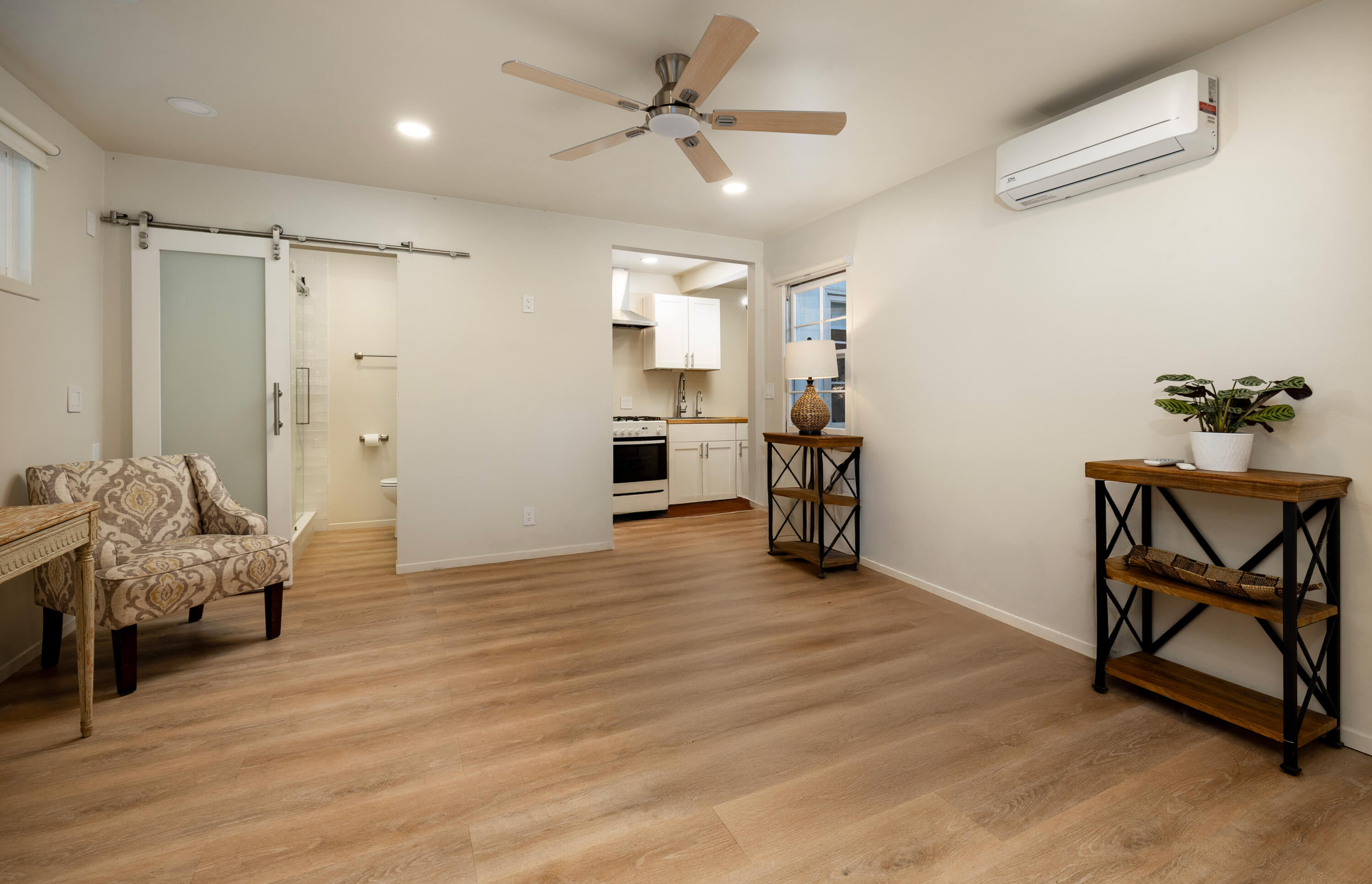 Montecito, California 93108, United States, 3 Bedrooms Bedrooms, ,4 BathroomsBathrooms,Residential,Active,254447