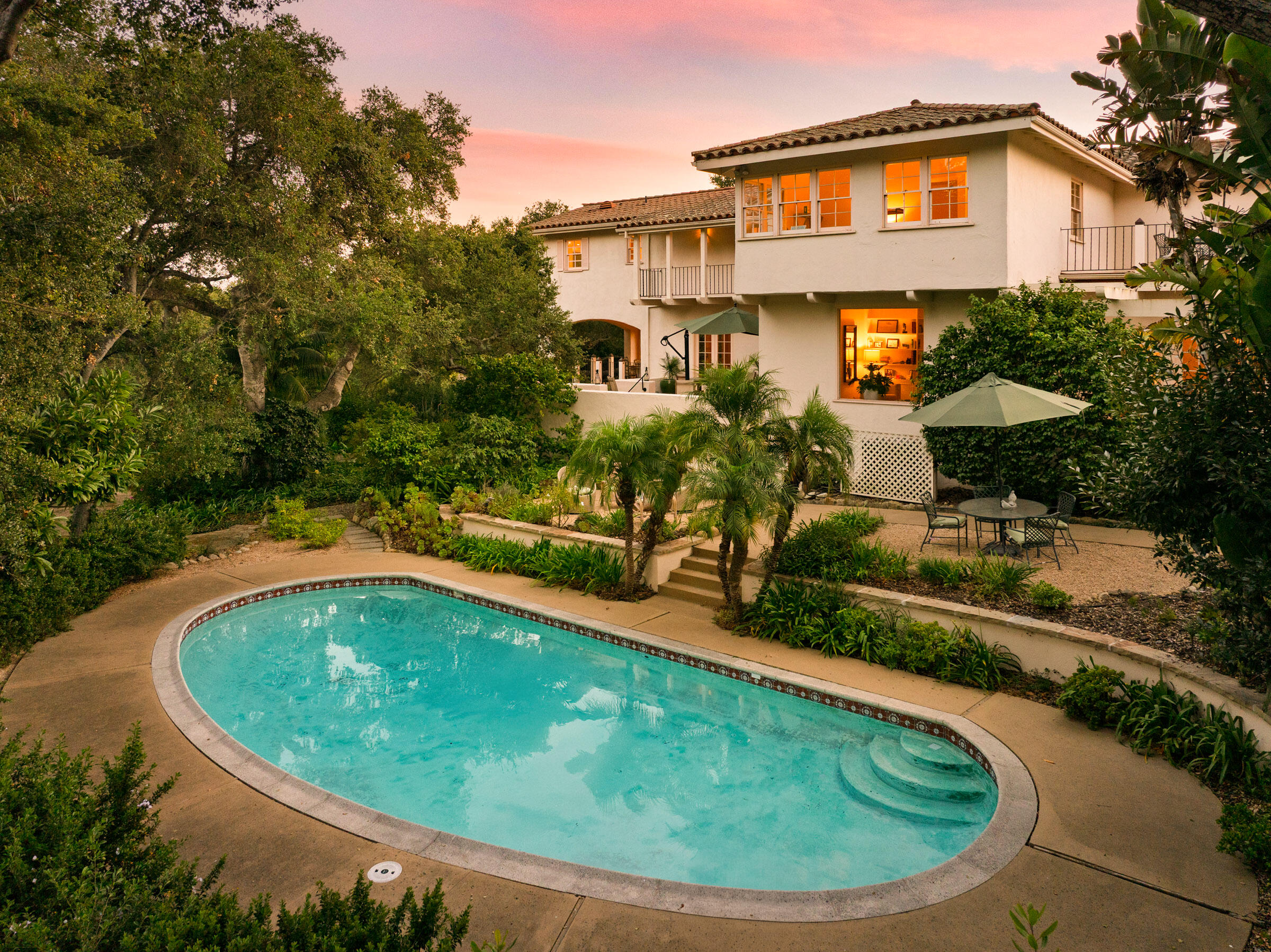 Montecito, California 93108, United States, 3 Bedrooms Bedrooms, ,4 BathroomsBathrooms,Residential,Active,254447