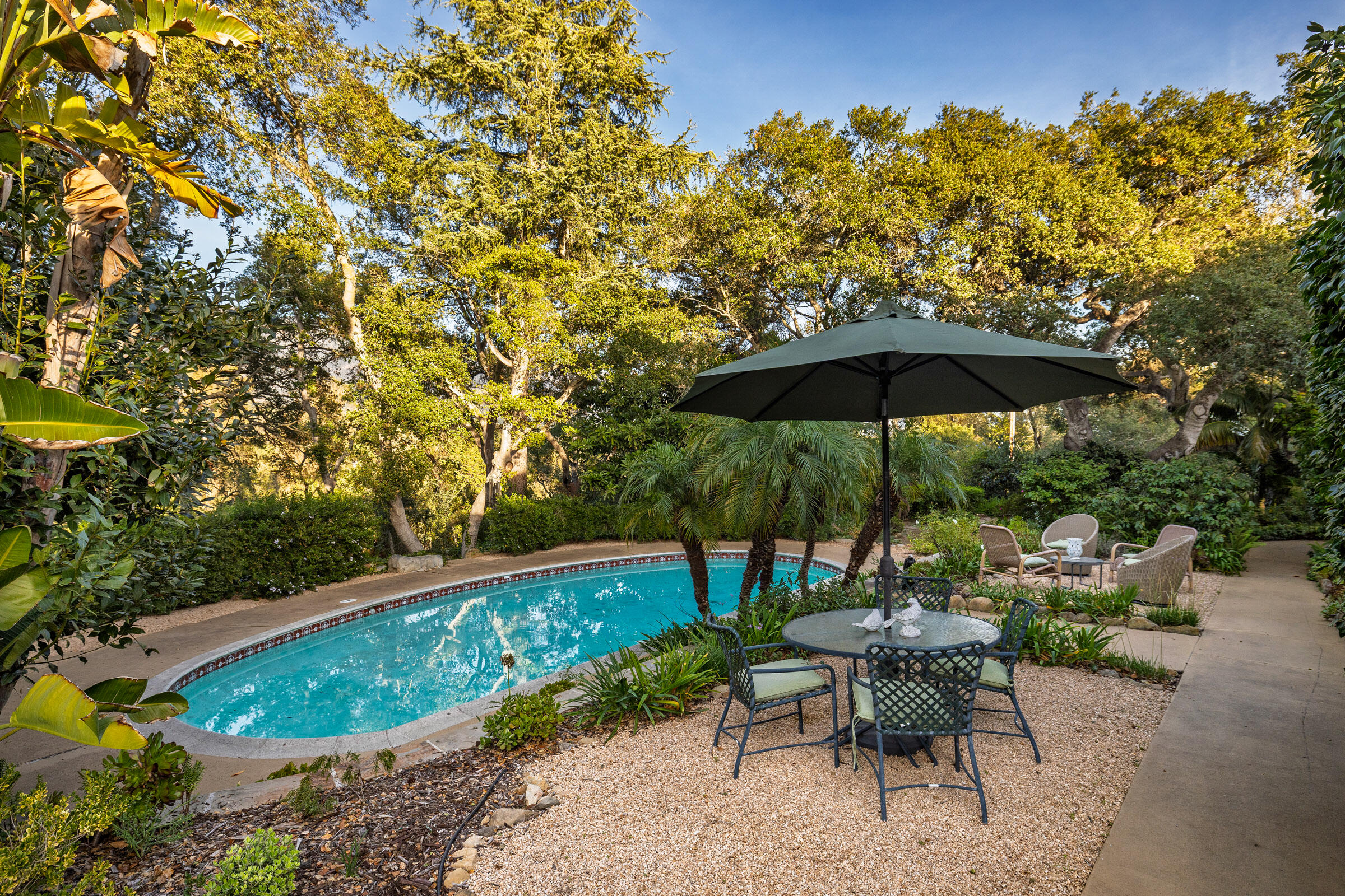 Montecito, California 93108, United States, 3 Bedrooms Bedrooms, ,4 BathroomsBathrooms,Residential,Active,254447