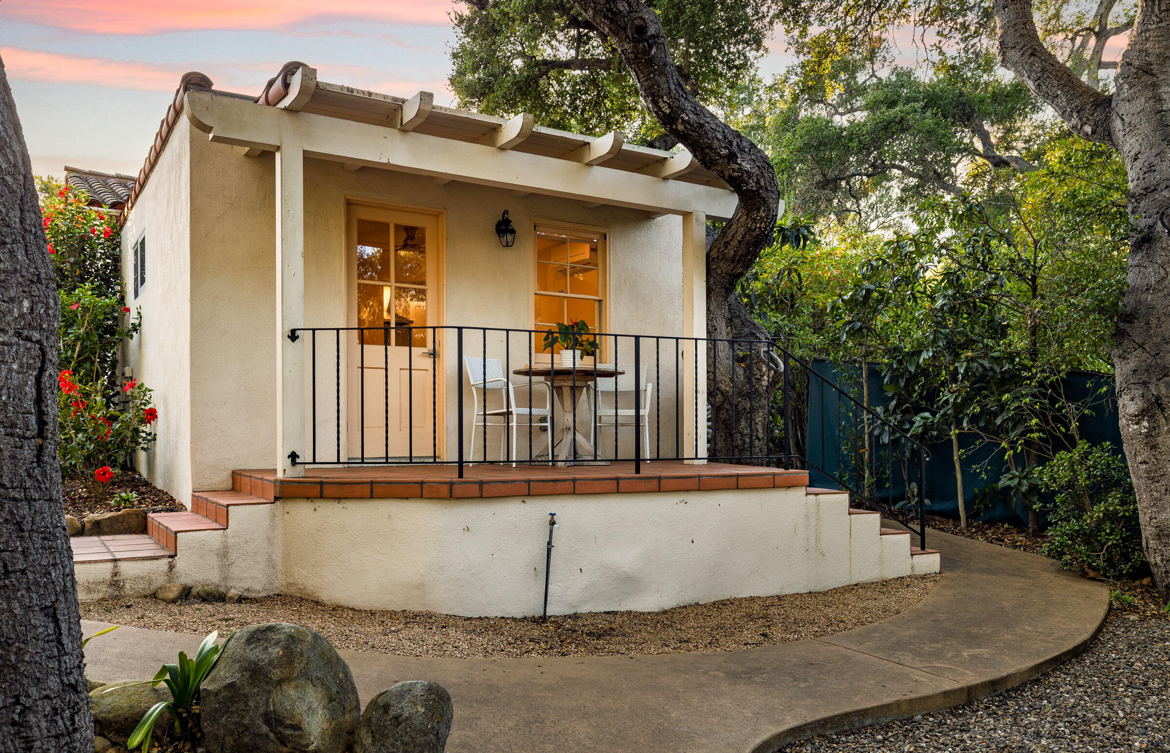 Montecito, California 93108, United States, 3 Bedrooms Bedrooms, ,4 BathroomsBathrooms,Residential,Active,254447