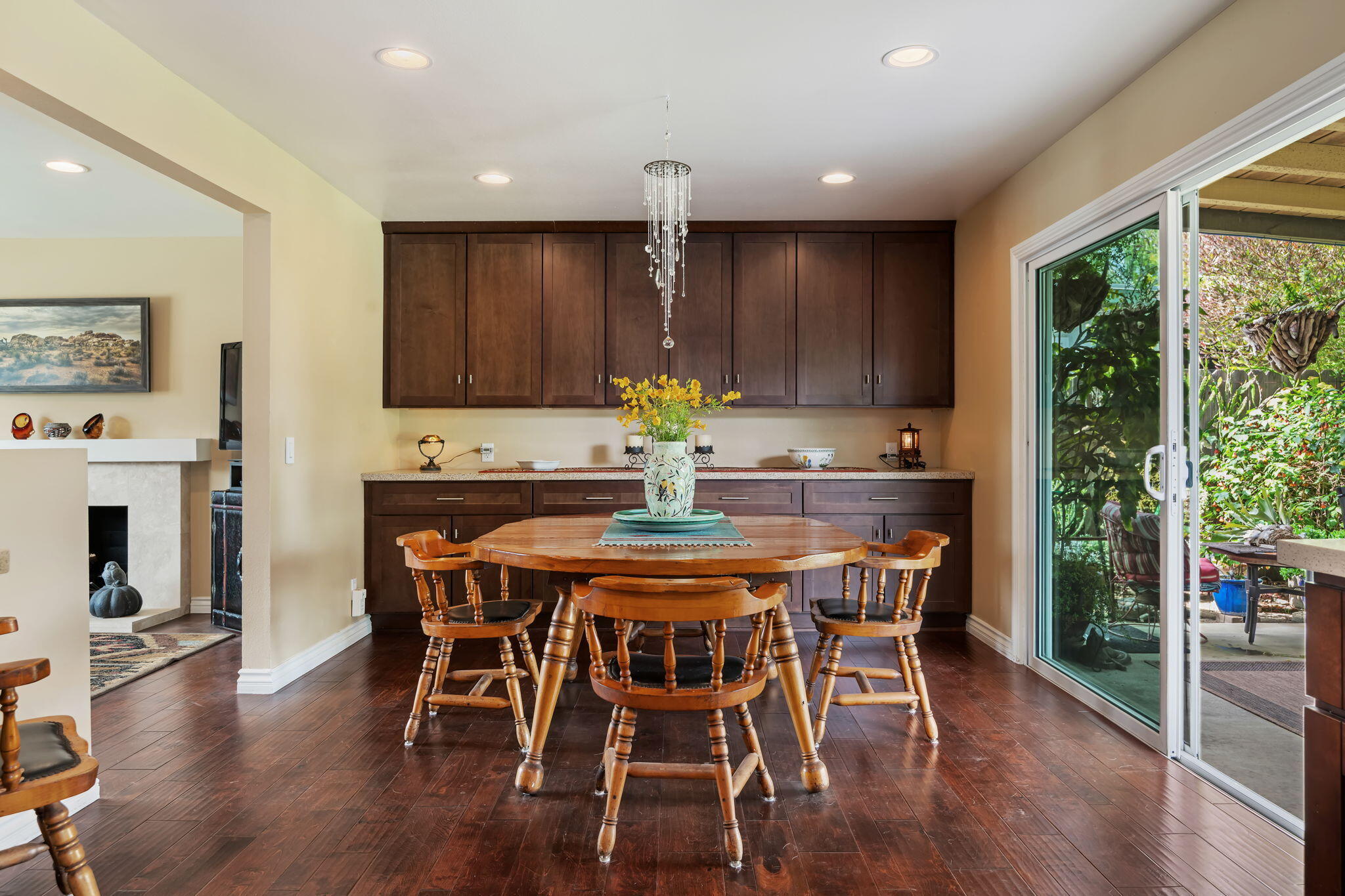 Ventura, California 93003, United States, 4 Bedrooms Bedrooms, ,3 BathroomsBathrooms,Residential,Active,134613