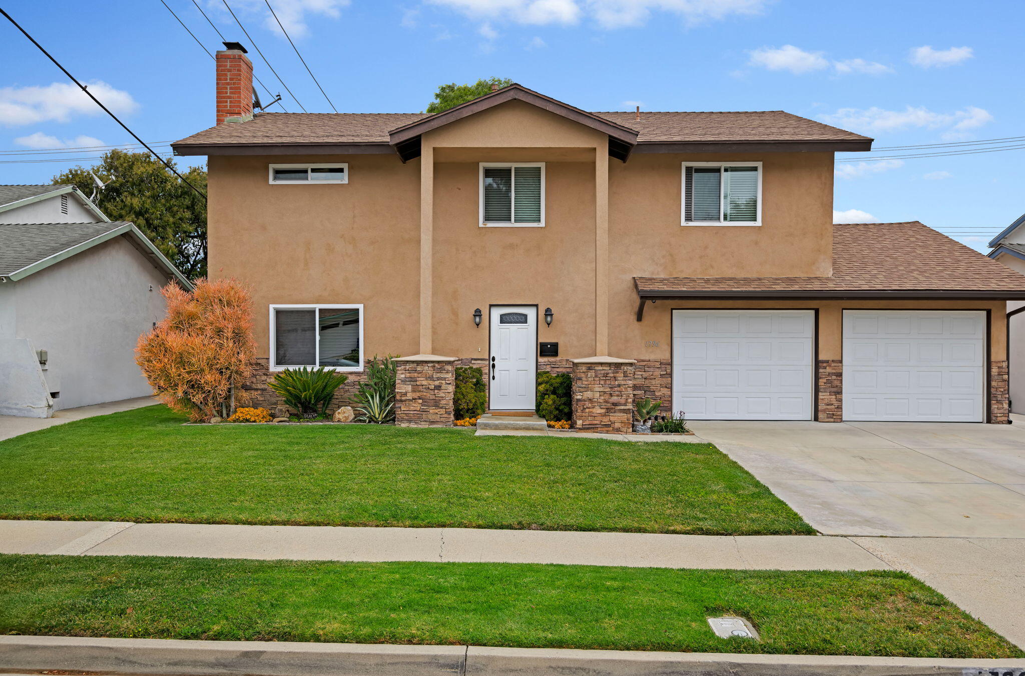 Ventura, California 93003, United States, 4 Bedrooms Bedrooms, ,3 BathroomsBathrooms,Residential,Active,134613