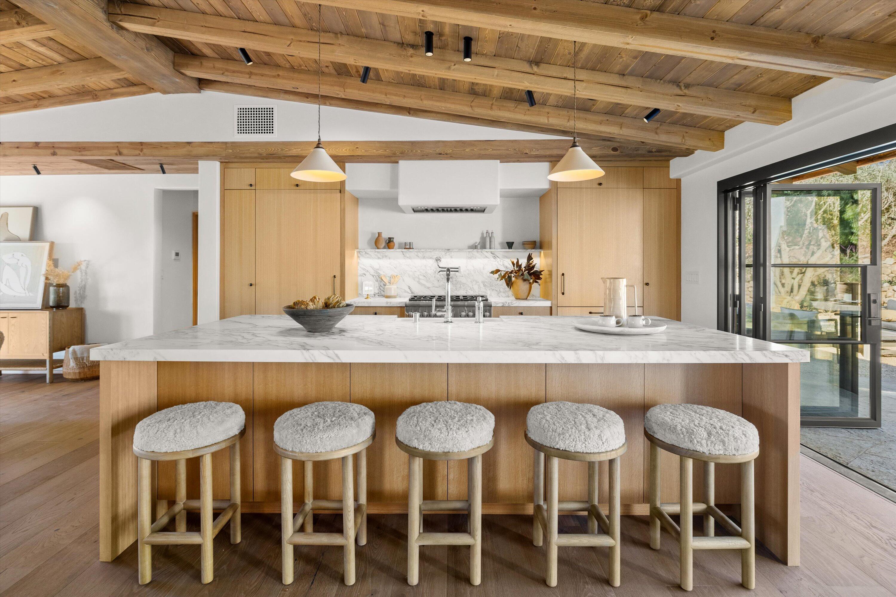 Montecito, California 93108, United States, 4 Bedrooms Bedrooms, ,3 BathroomsBathrooms,Residential,Active,207779