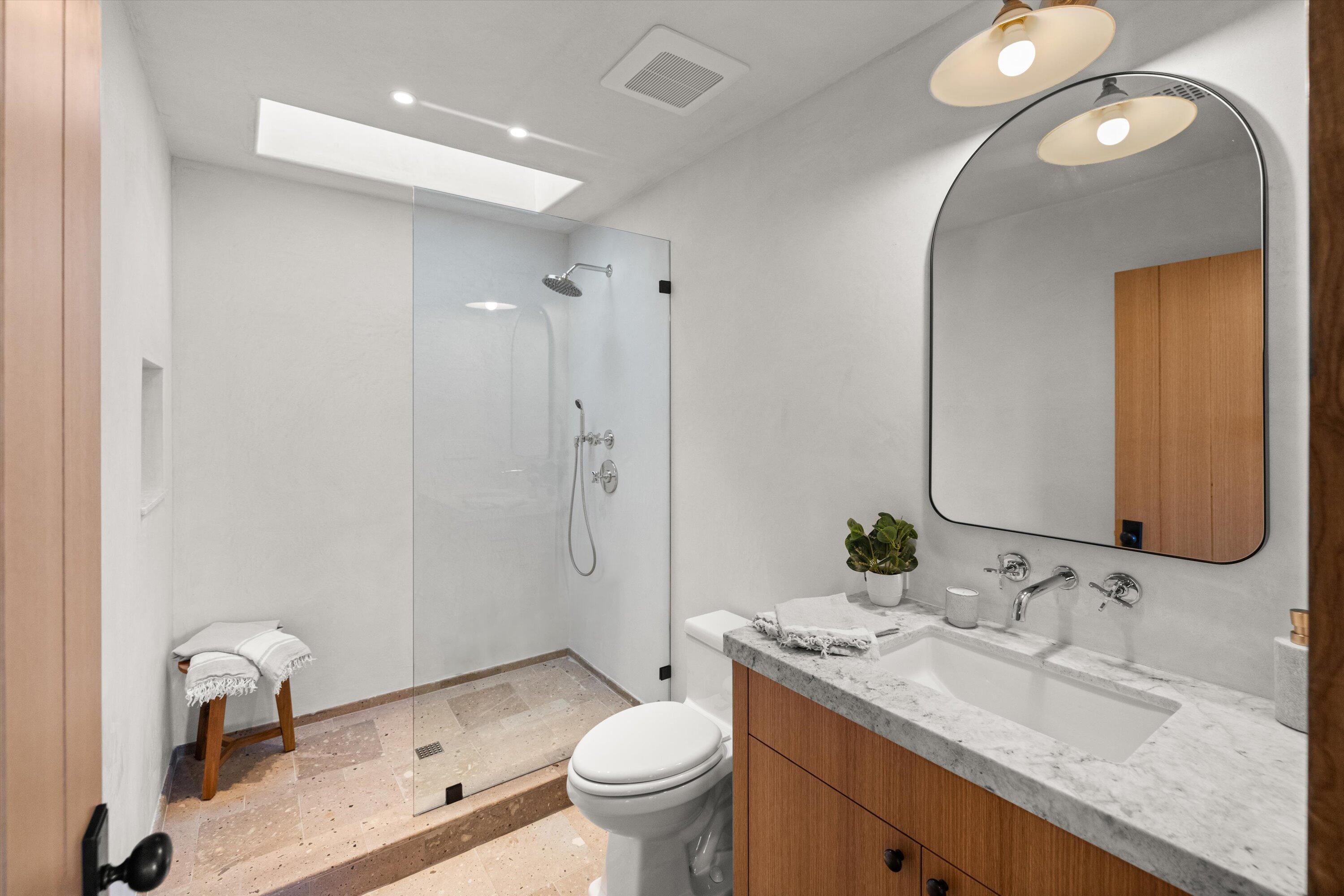 Montecito, California 93108, United States, 4 Bedrooms Bedrooms, ,3 BathroomsBathrooms,Residential,Active,207779