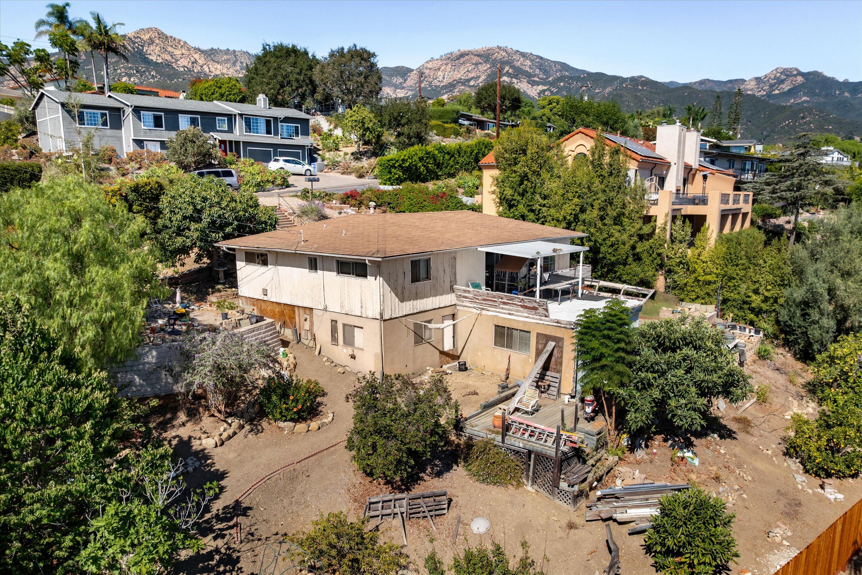 2662 Montrose Place