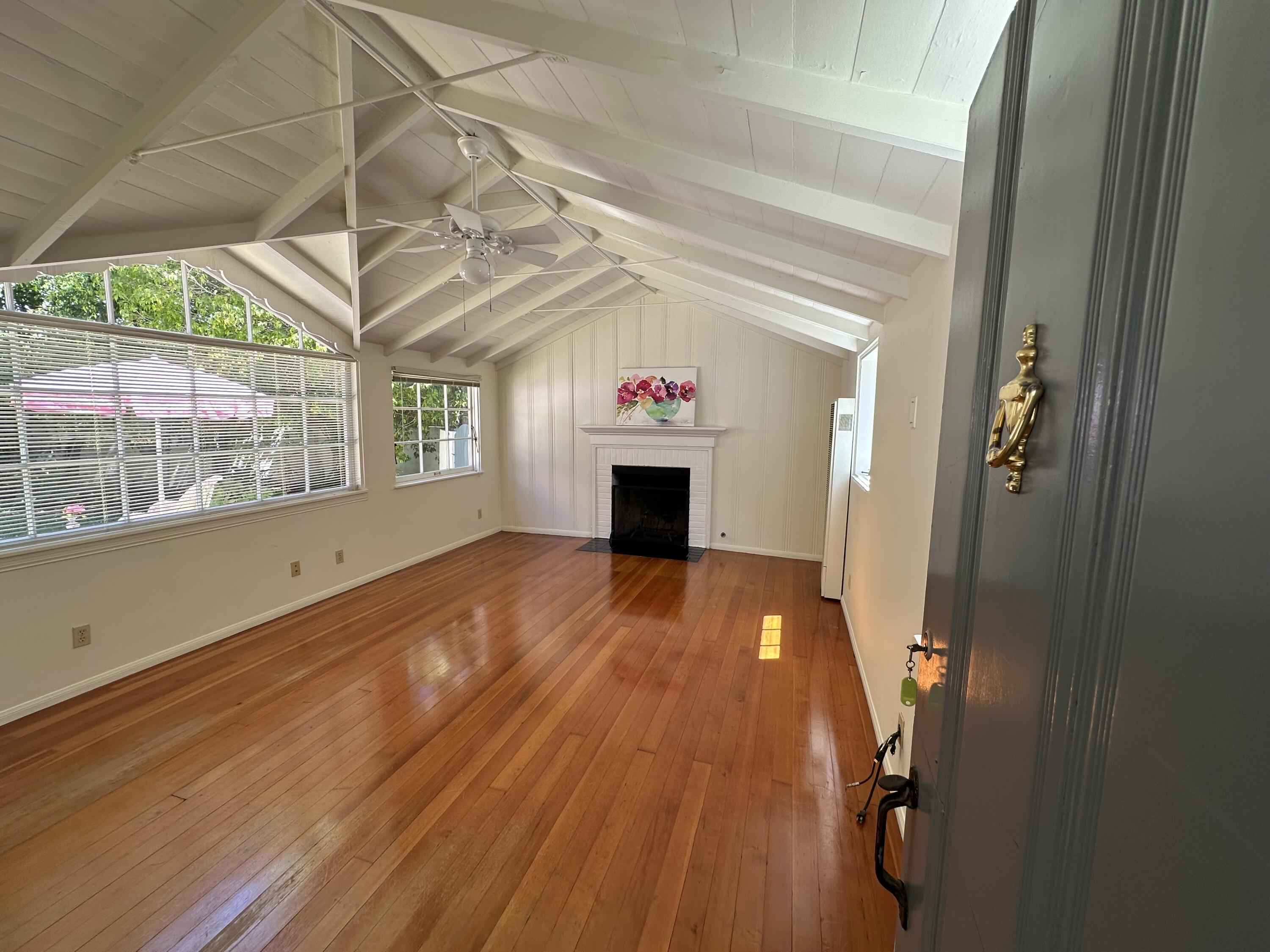 Santa Barbara, California 93108, United States, 1 Bedroom Bedrooms, ,1 BathroomBathrooms,Residential,Active,119406