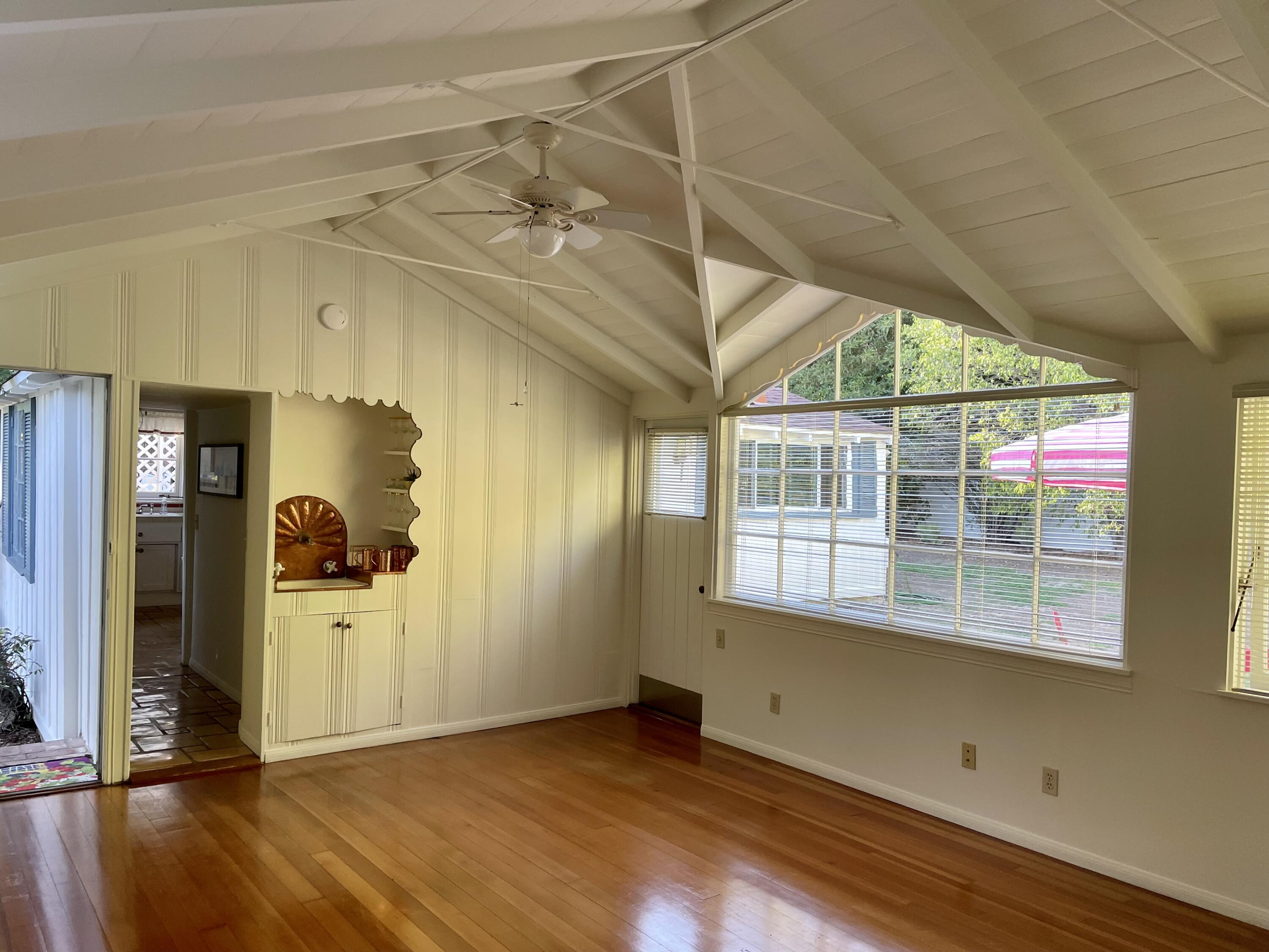 Santa Barbara, California 93108, United States, 1 Bedroom Bedrooms, ,1 BathroomBathrooms,Residential,Active,119406