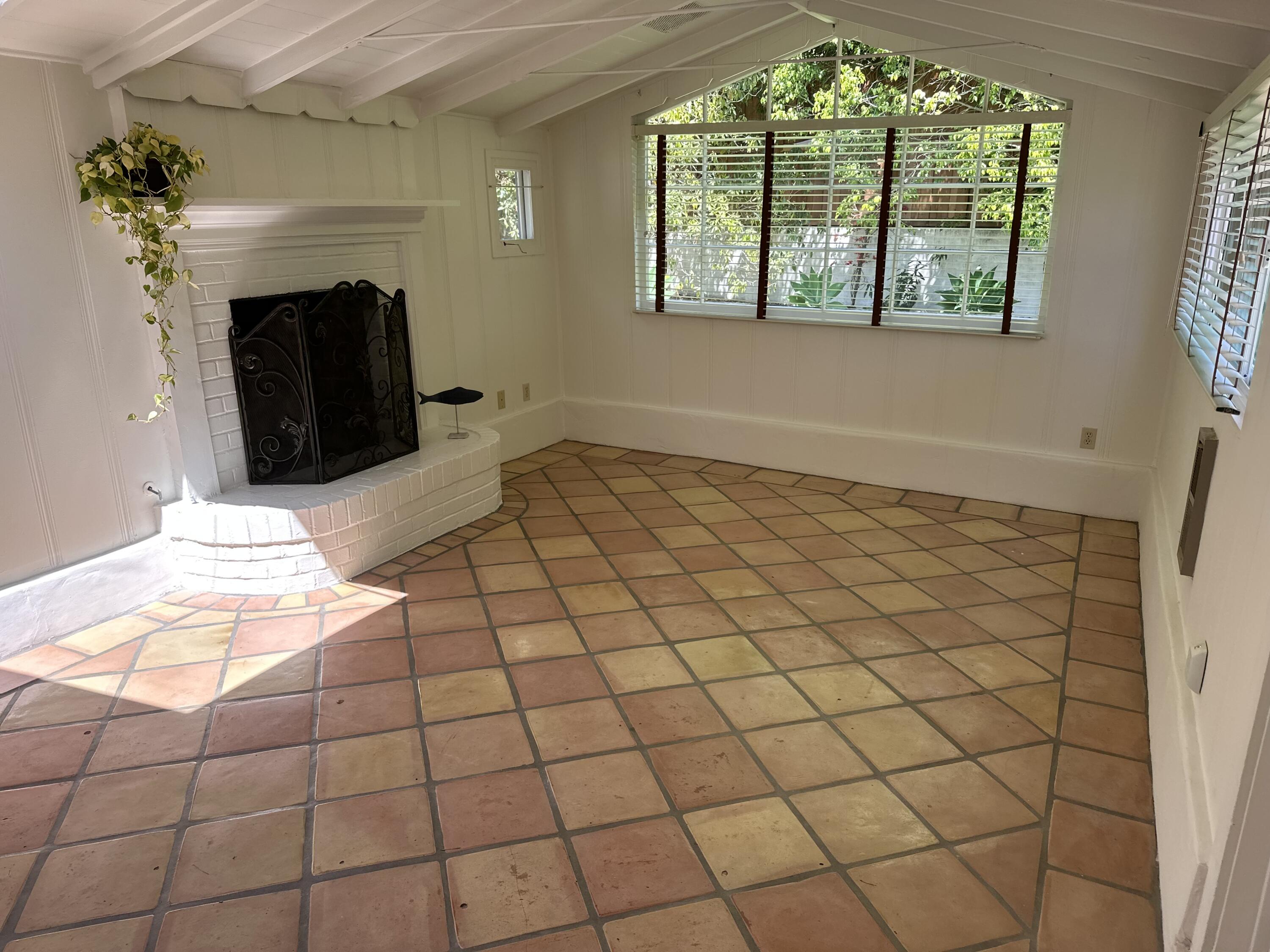 Santa Barbara, California 93108, United States, 1 Bedroom Bedrooms, ,1 BathroomBathrooms,Residential,Active,119406