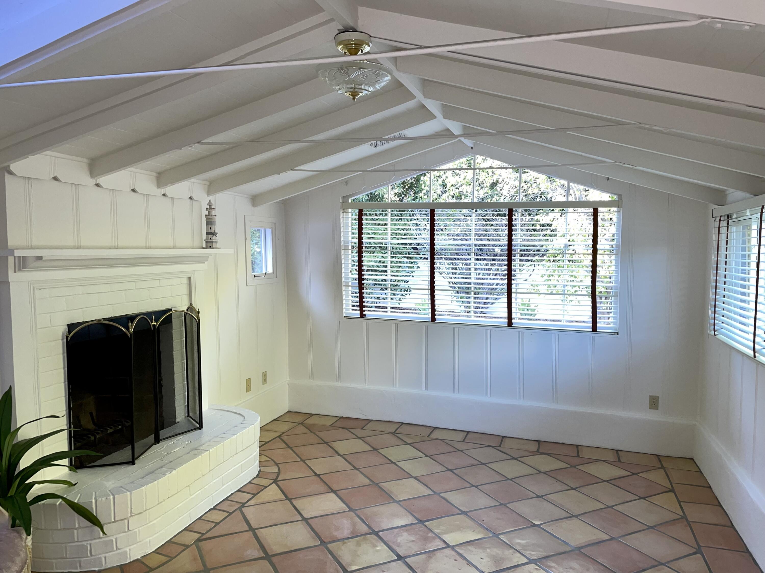 Santa Barbara, California 93108, United States, 1 Bedroom Bedrooms, ,1 BathroomBathrooms,Residential,Active,119406