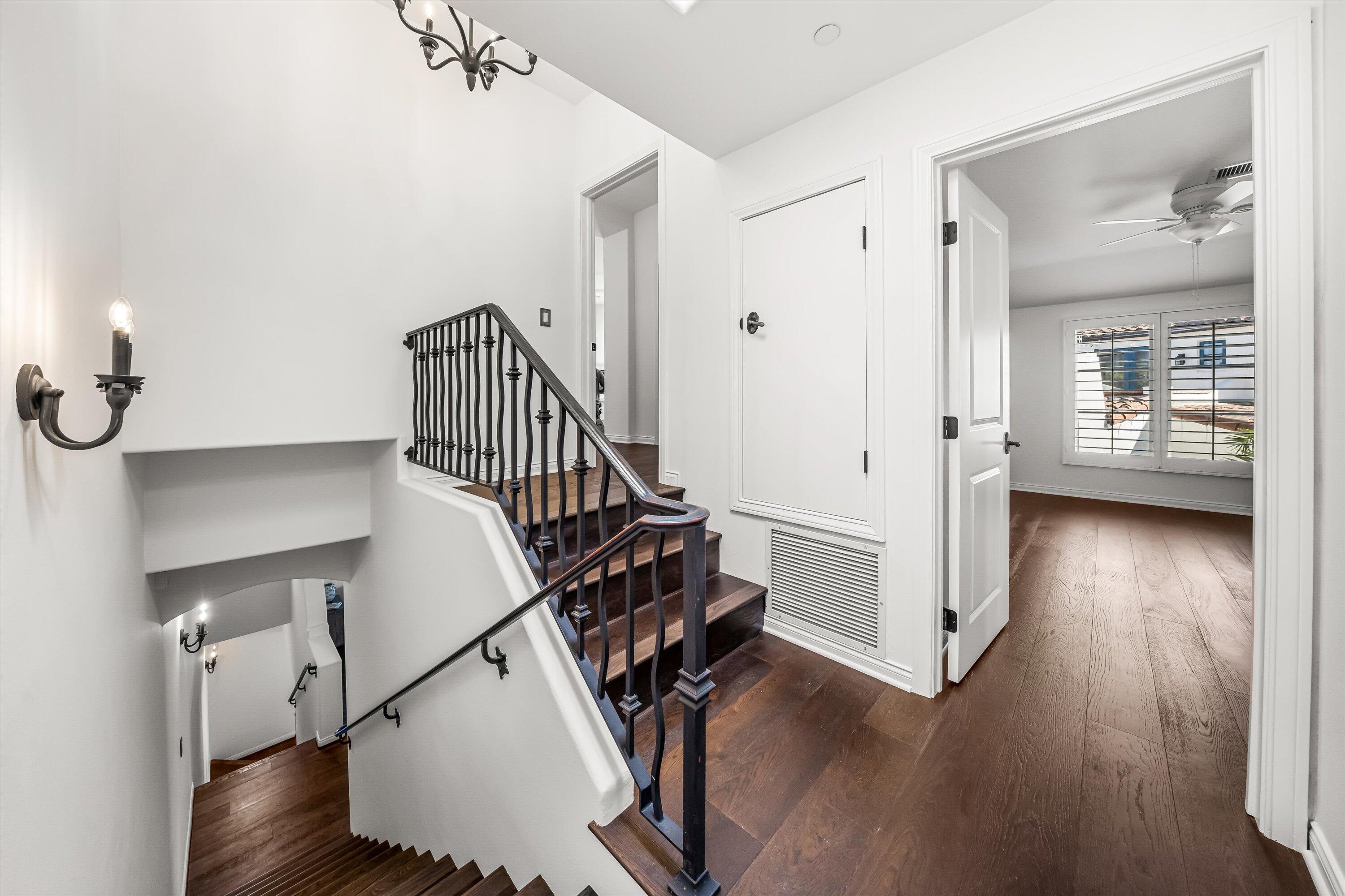 Santa Barbara, California 93101, United States, 2 Bedrooms Bedrooms, ,3 BathroomsBathrooms,Residential,Coming Soon,219003