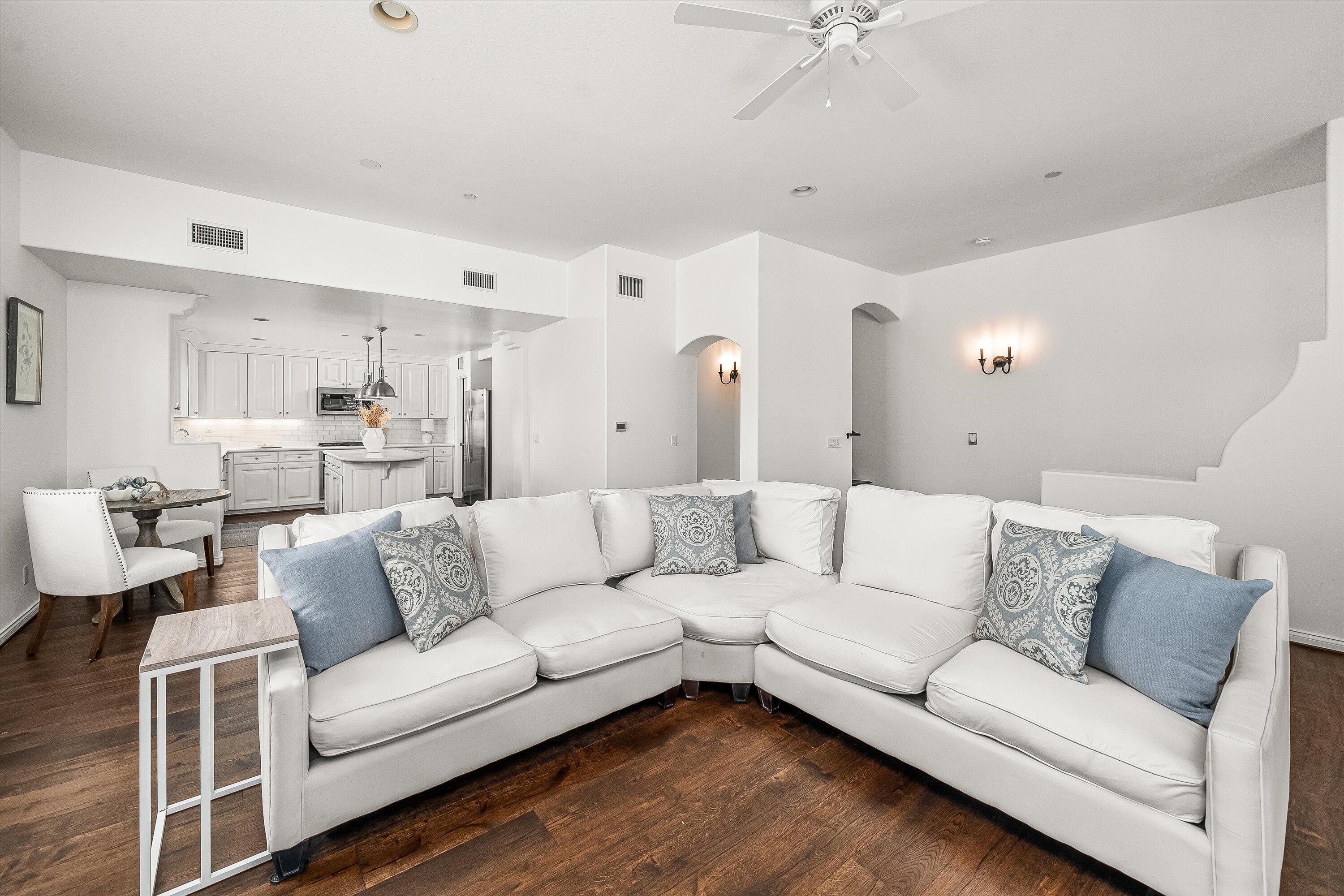 Santa Barbara, California 93101, United States, 2 Bedrooms Bedrooms, ,3 BathroomsBathrooms,Residential,Coming Soon,219003