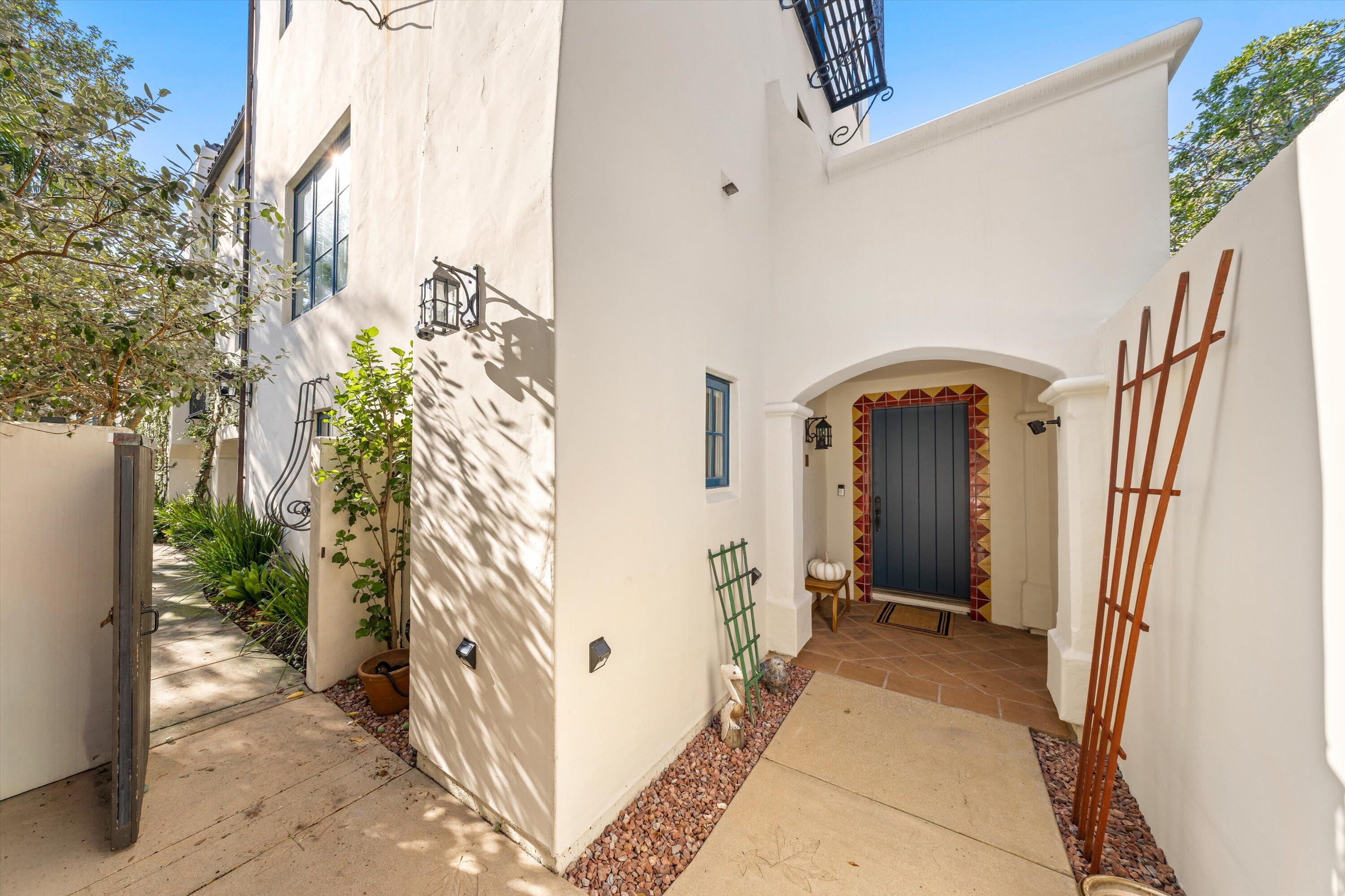 Santa Barbara, California 93101, United States, 2 Bedrooms Bedrooms, ,3 BathroomsBathrooms,Residential,Coming Soon,219003