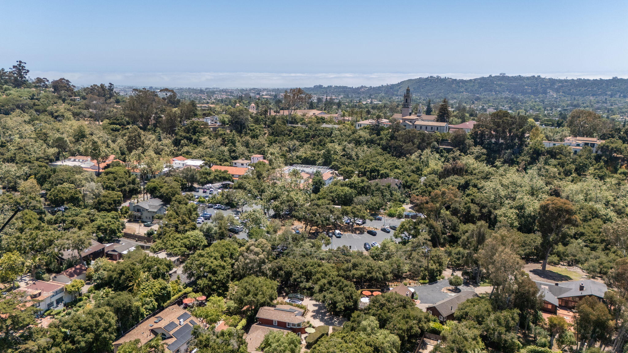 Santa Barbara, California 93105, United States, 5 Bedrooms Bedrooms, ,4 BathroomsBathrooms,Residential,Active,17132