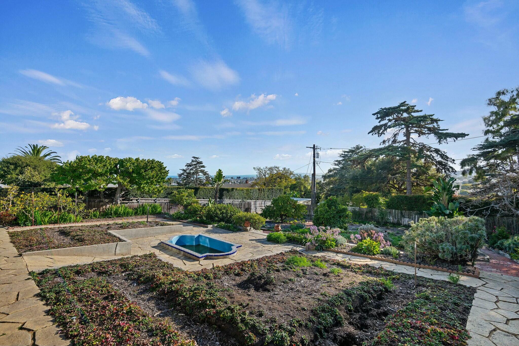 Santa Barbara, California 93103, United States, 4 Bedrooms Bedrooms, ,3 BathroomsBathrooms,Residential,Active,1980