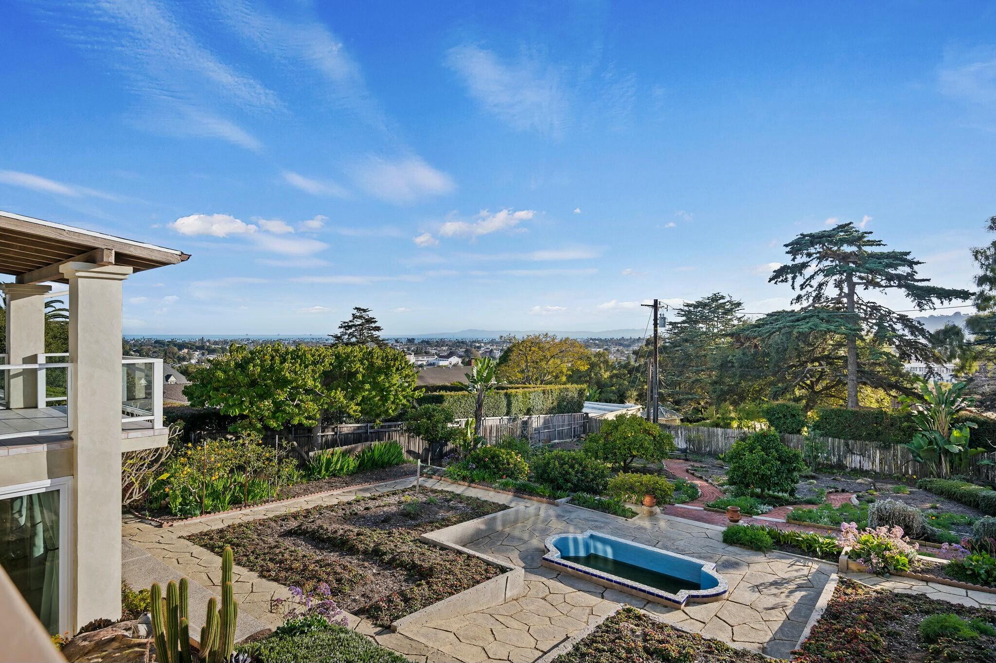 Santa Barbara, California 93103, United States, 4 Bedrooms Bedrooms, ,3 BathroomsBathrooms,Residential,Active,1980