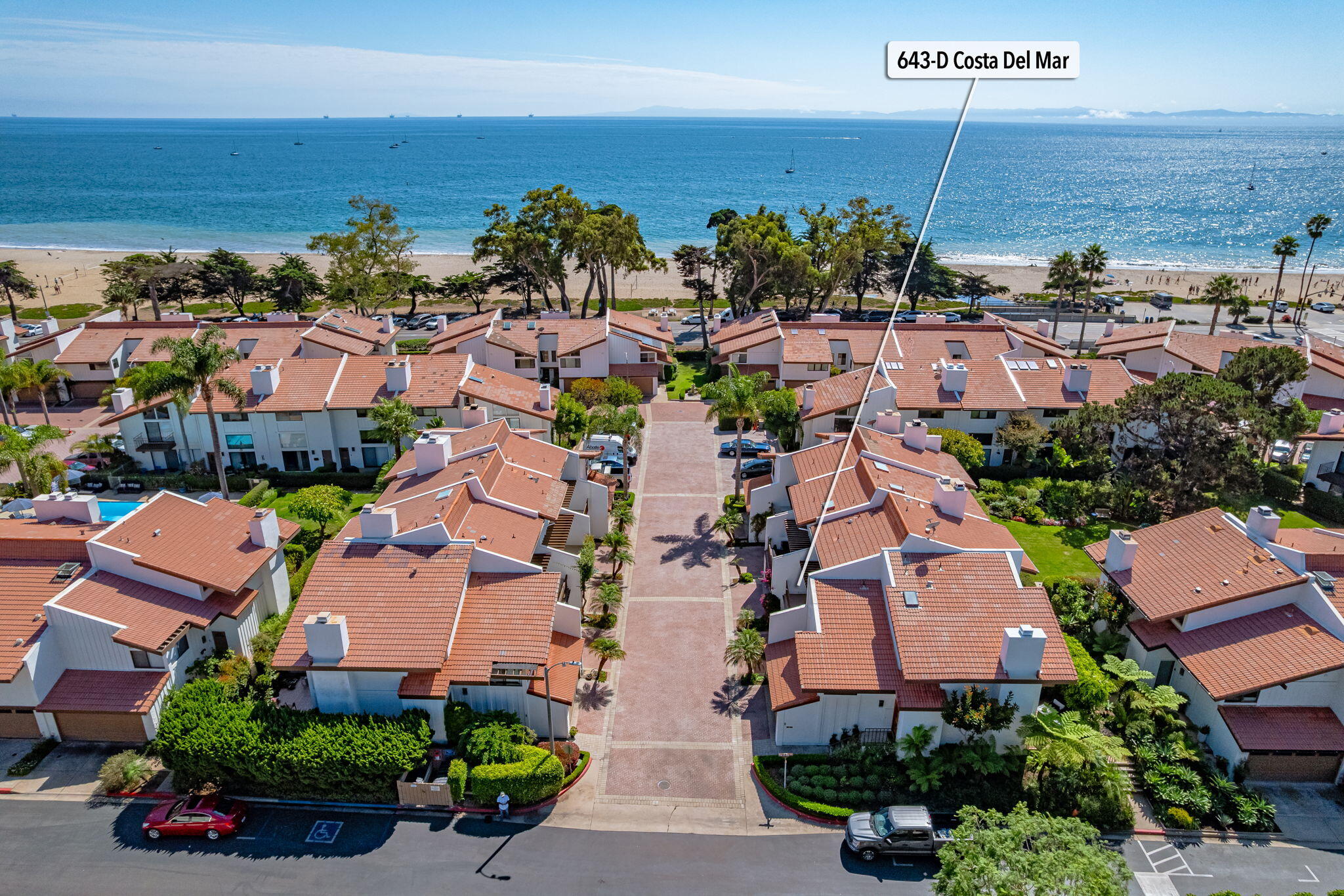 Santa Barbara, California 93103, United States, 2 Bedrooms Bedrooms, ,3 BathroomsBathrooms,Residential,Active,219144