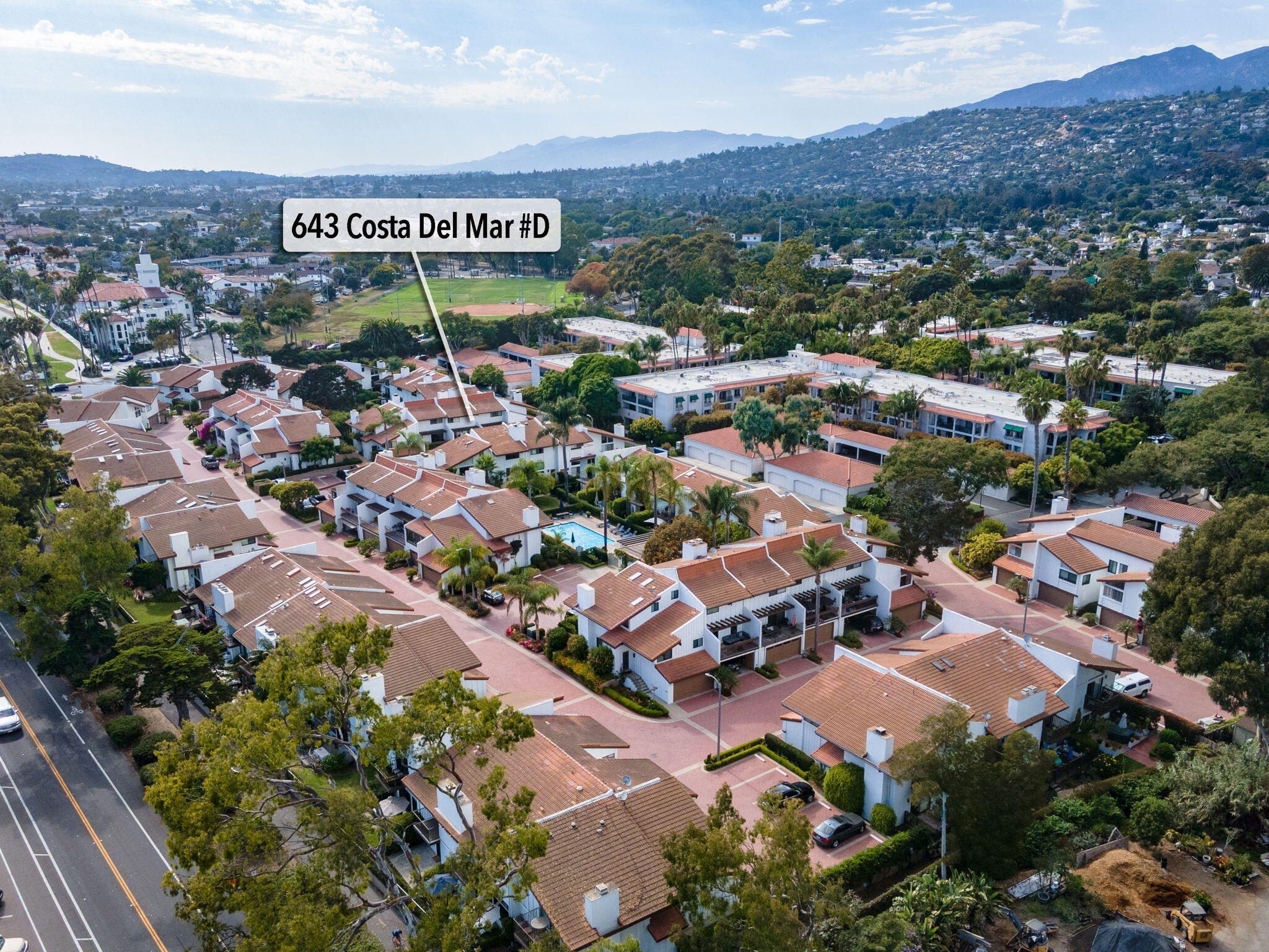 Santa Barbara, California 93103, United States, 2 Bedrooms Bedrooms, ,3 BathroomsBathrooms,Residential,Active,219144