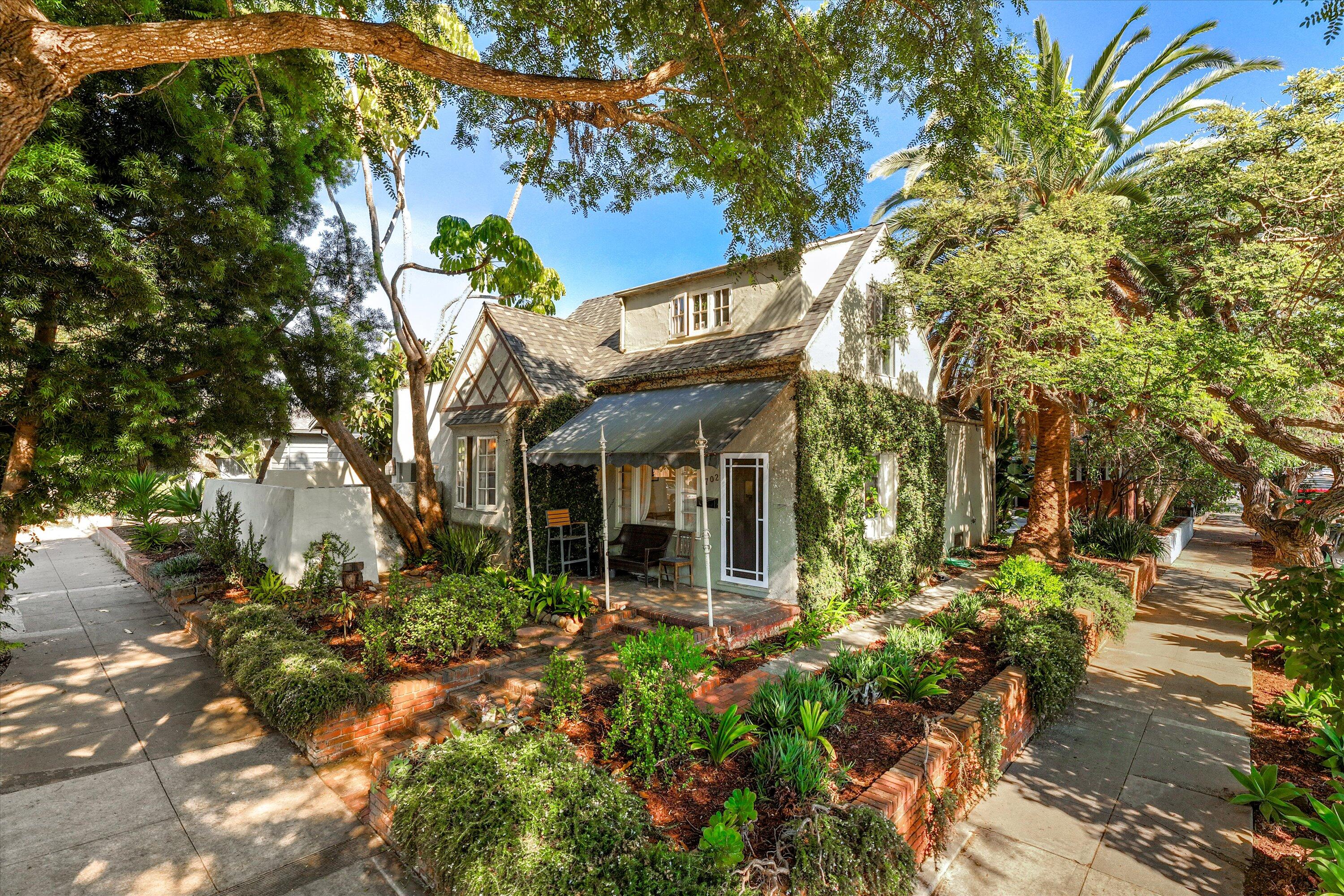 610 W Valerio St & 1702 Sunset Ave