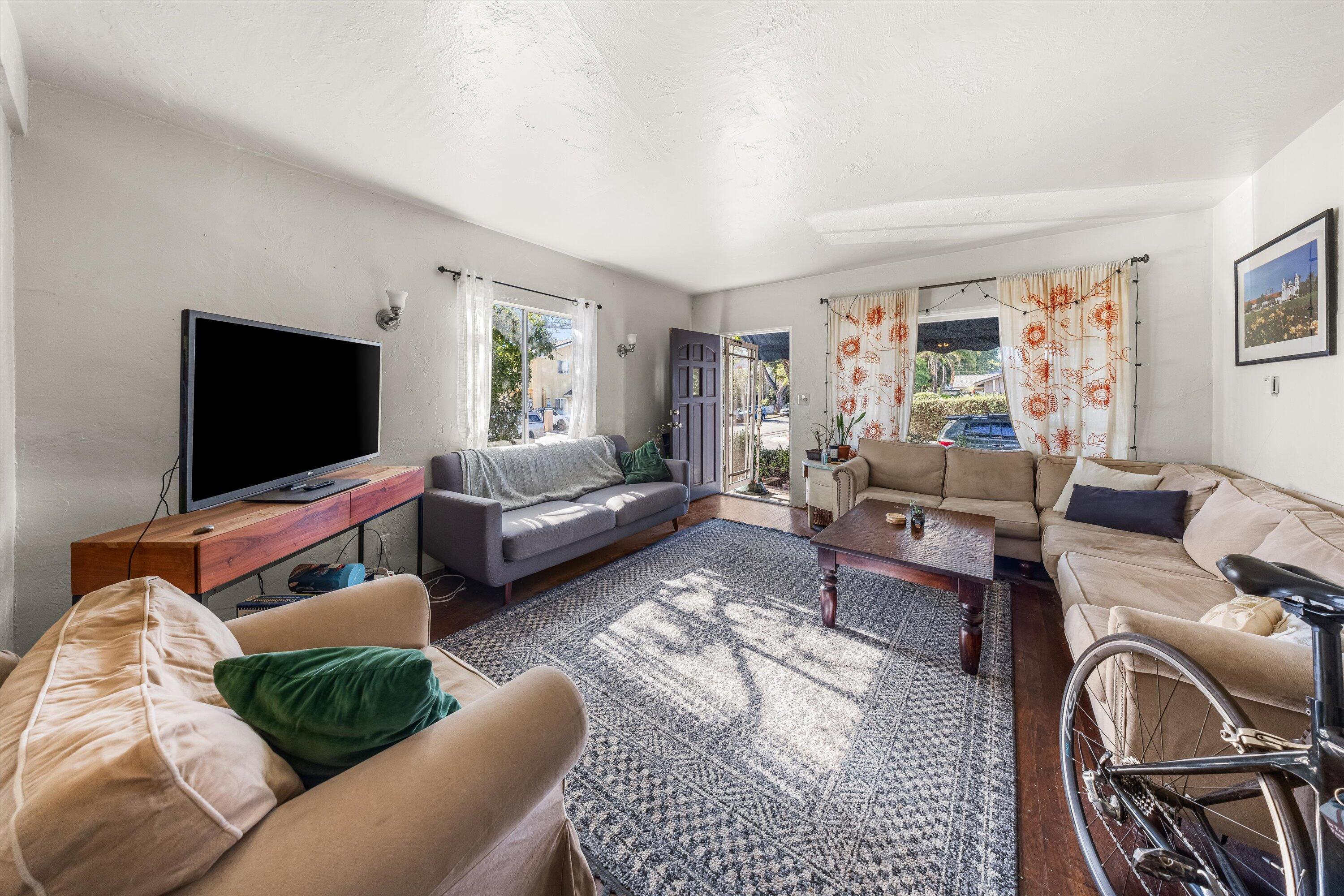 610 W Valerio St & 1702 Sunset Ave