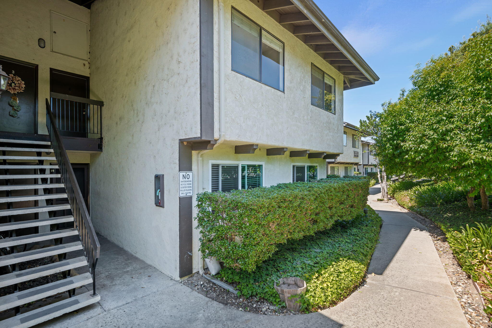 Solvang, California 93463, United States, 2 Bedrooms Bedrooms, ,1 BathroomBathrooms,Residential,Active,197589