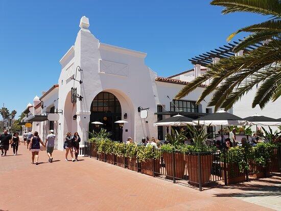 Santa Barbara, California 93101, United States, ,Residential,Active,211693