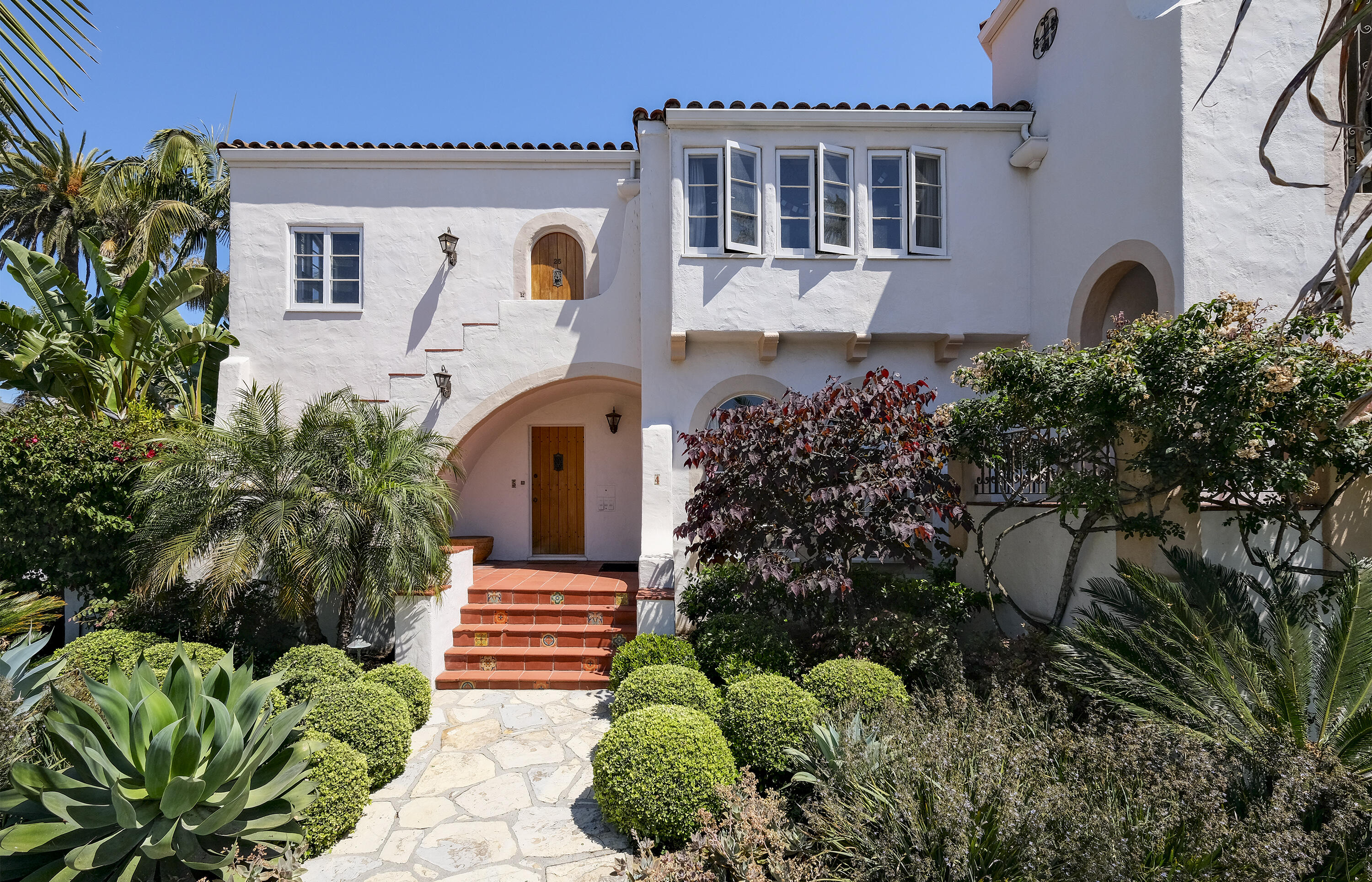 Santa Barbara, California 93101, United States, ,Residential,Active,211693