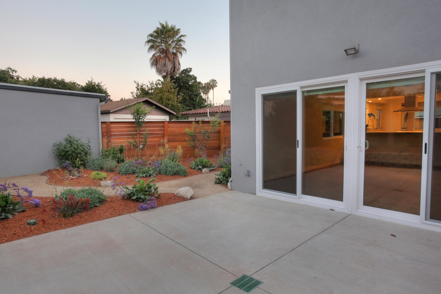 Santa Barbara, California 93105, United States, 3 Bedrooms Bedrooms, ,3 BathroomsBathrooms,Residential,Pending,221283