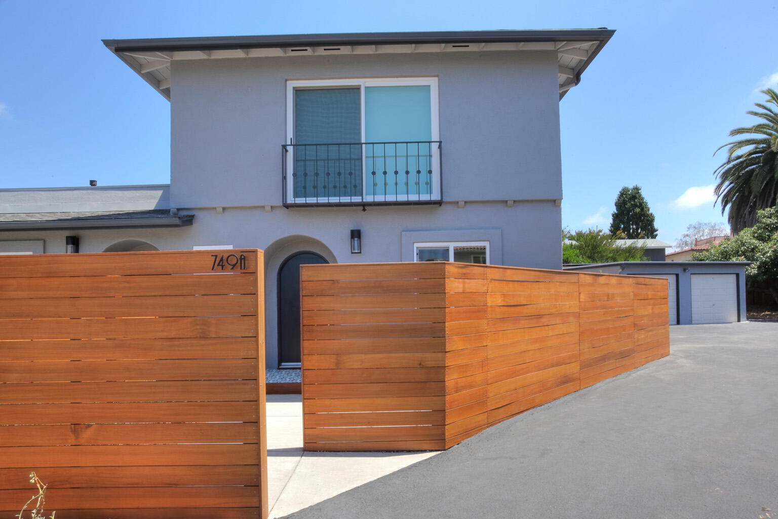 Santa Barbara, California 93105, United States, 3 Bedrooms Bedrooms, ,3 BathroomsBathrooms,Residential,Pending,221283