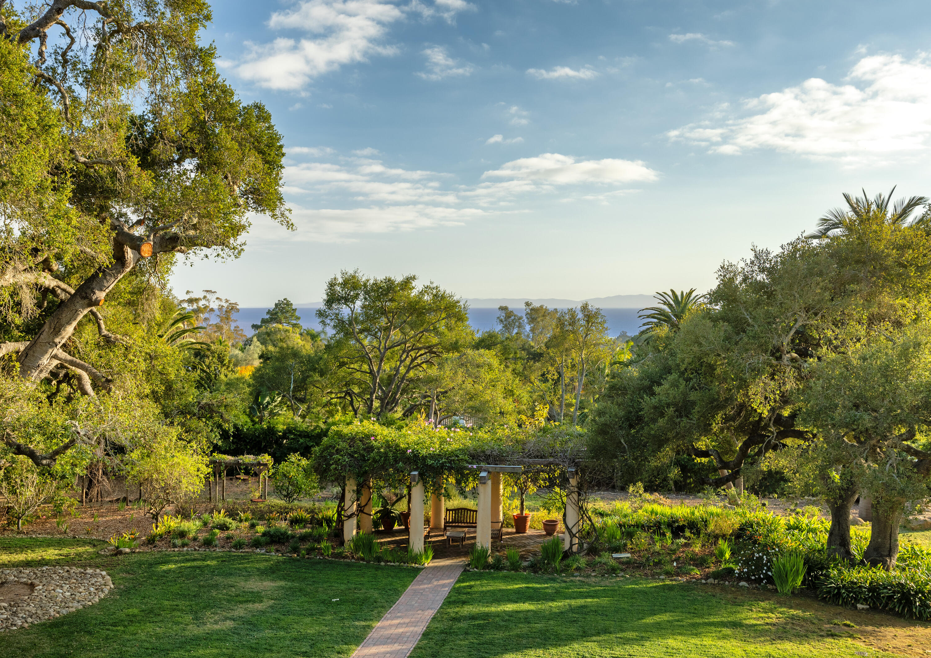 Montecito, California 93108, United States, 5 Bedrooms Bedrooms, ,6 BathroomsBathrooms,Residential,Active,3430