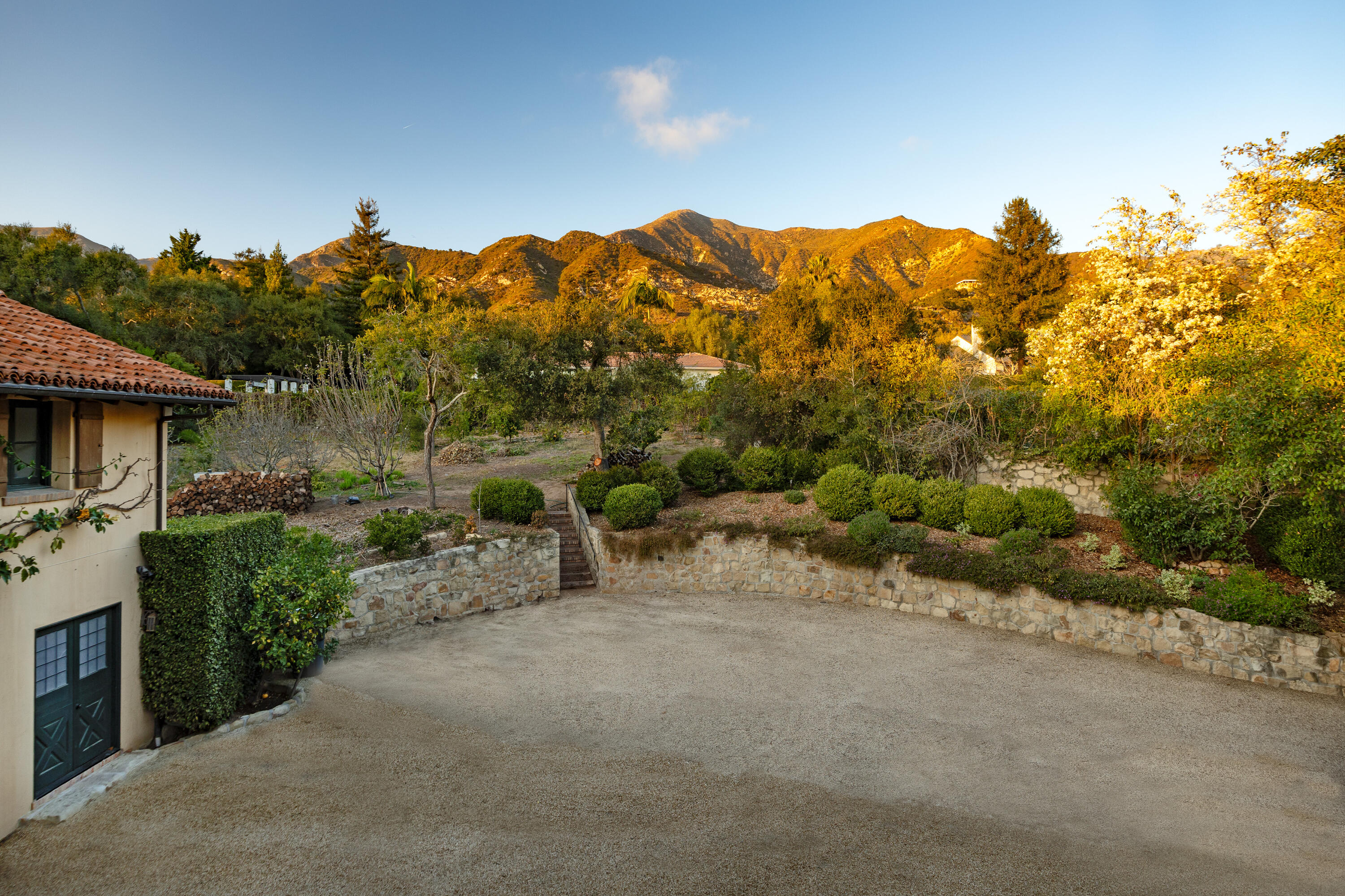 Montecito, California 93108, United States, 5 Bedrooms Bedrooms, ,6 BathroomsBathrooms,Residential,Active,3430