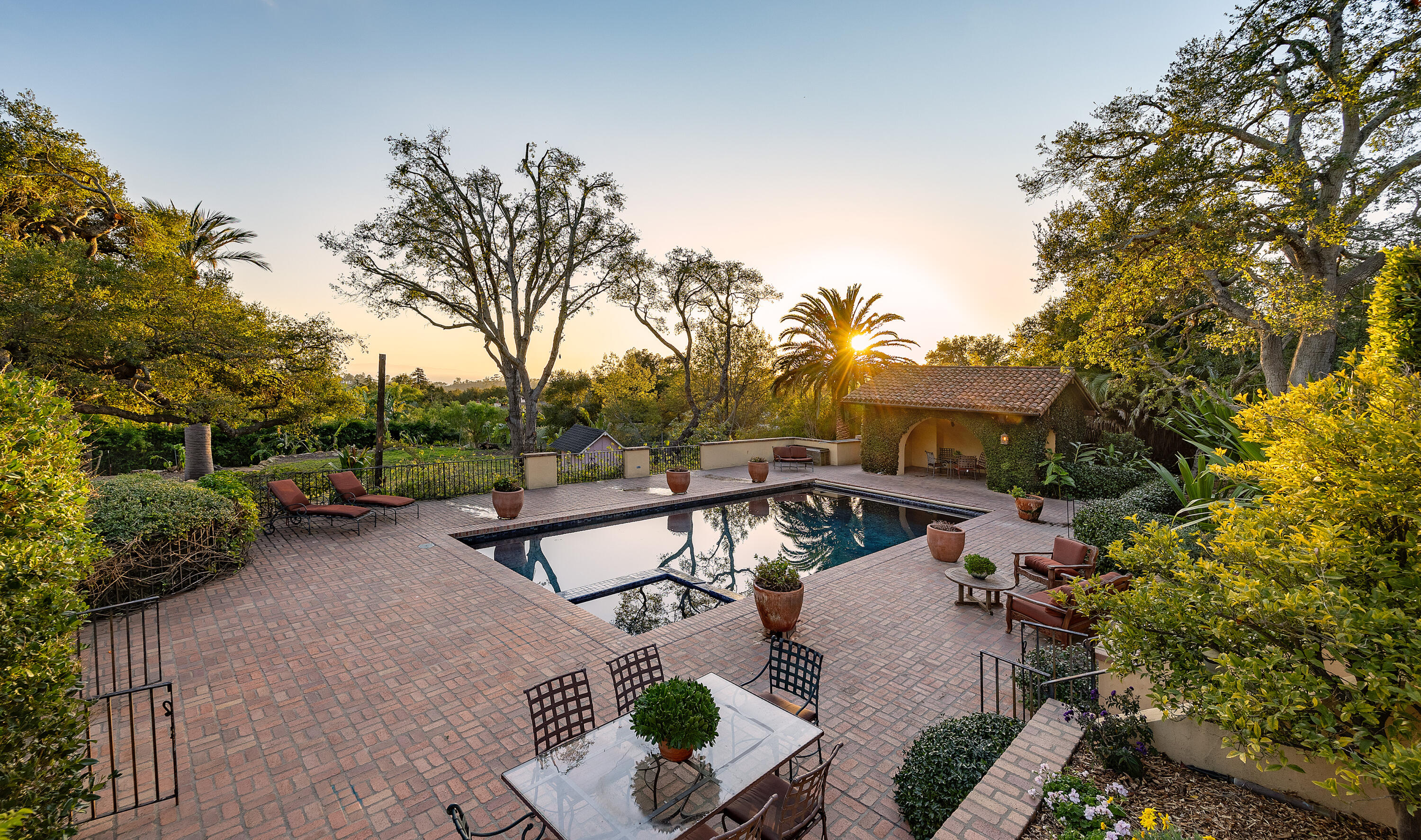 Montecito, California 93108, United States, 5 Bedrooms Bedrooms, ,6 BathroomsBathrooms,Residential,Active,3430