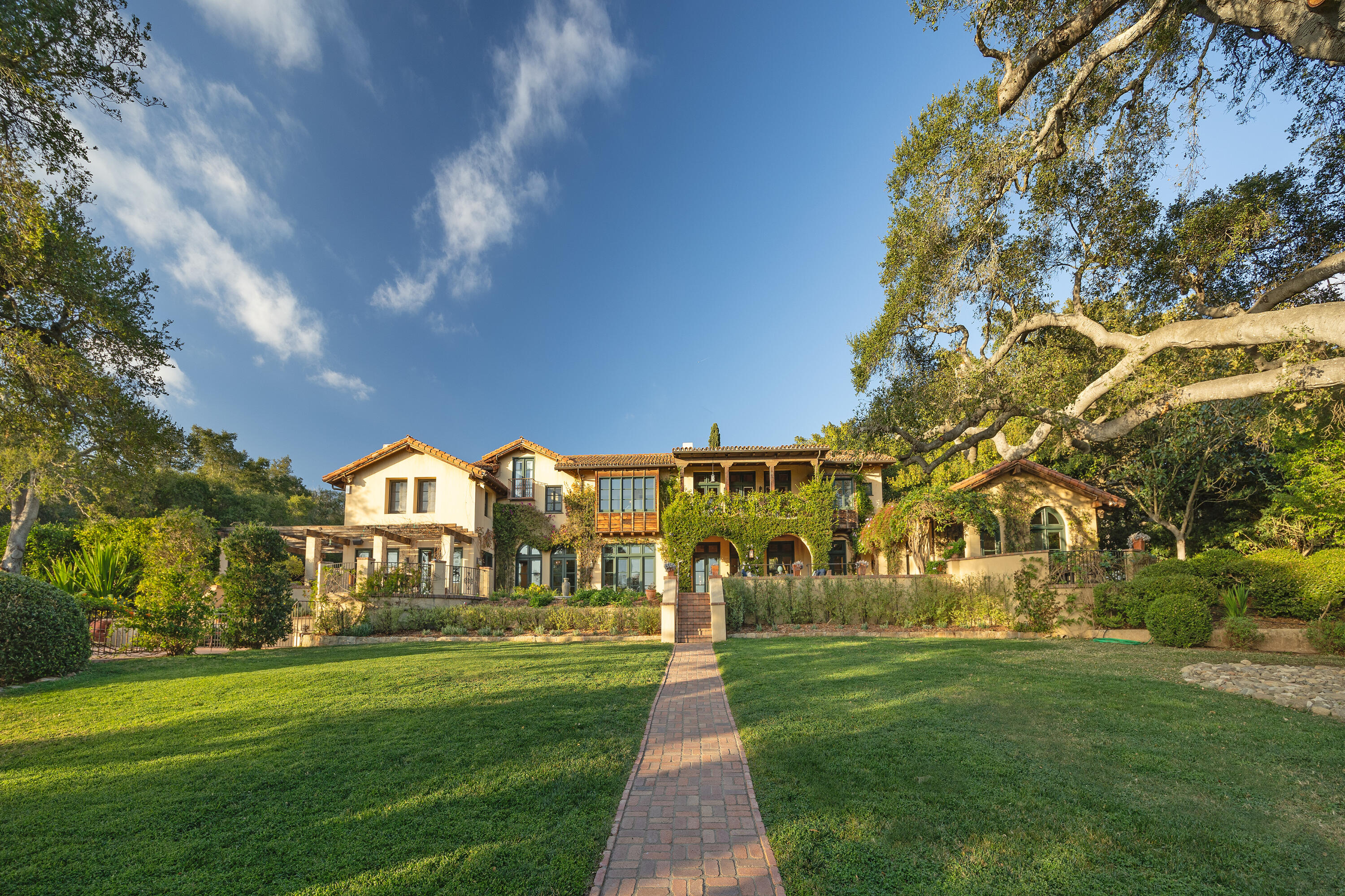 Montecito, California 93108, United States, 5 Bedrooms Bedrooms, ,6 BathroomsBathrooms,Residential,Active,3430