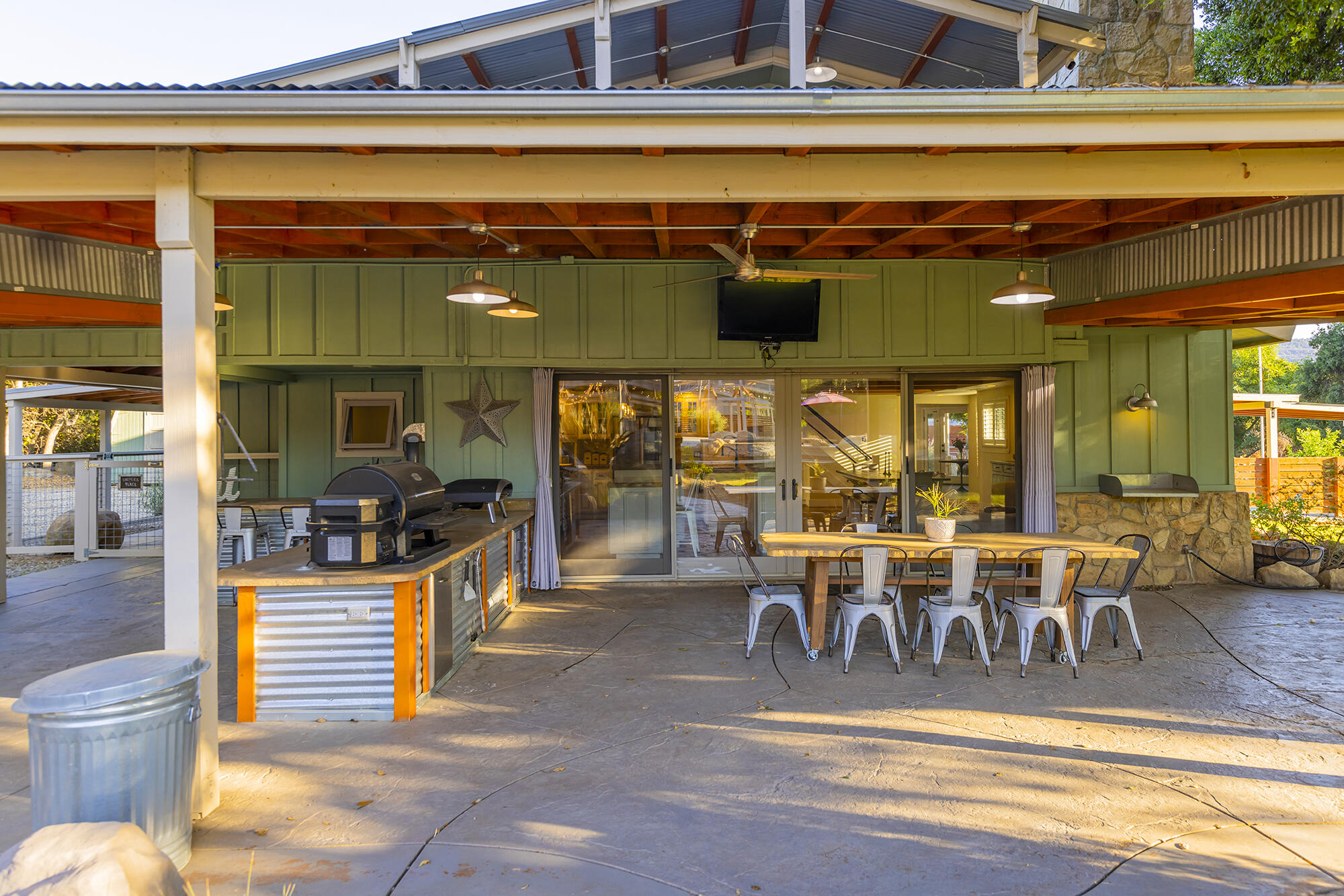 Ojai, California 93023, United States, 4 Bedrooms Bedrooms, ,3 BathroomsBathrooms,Residential,Coming Soon,176960