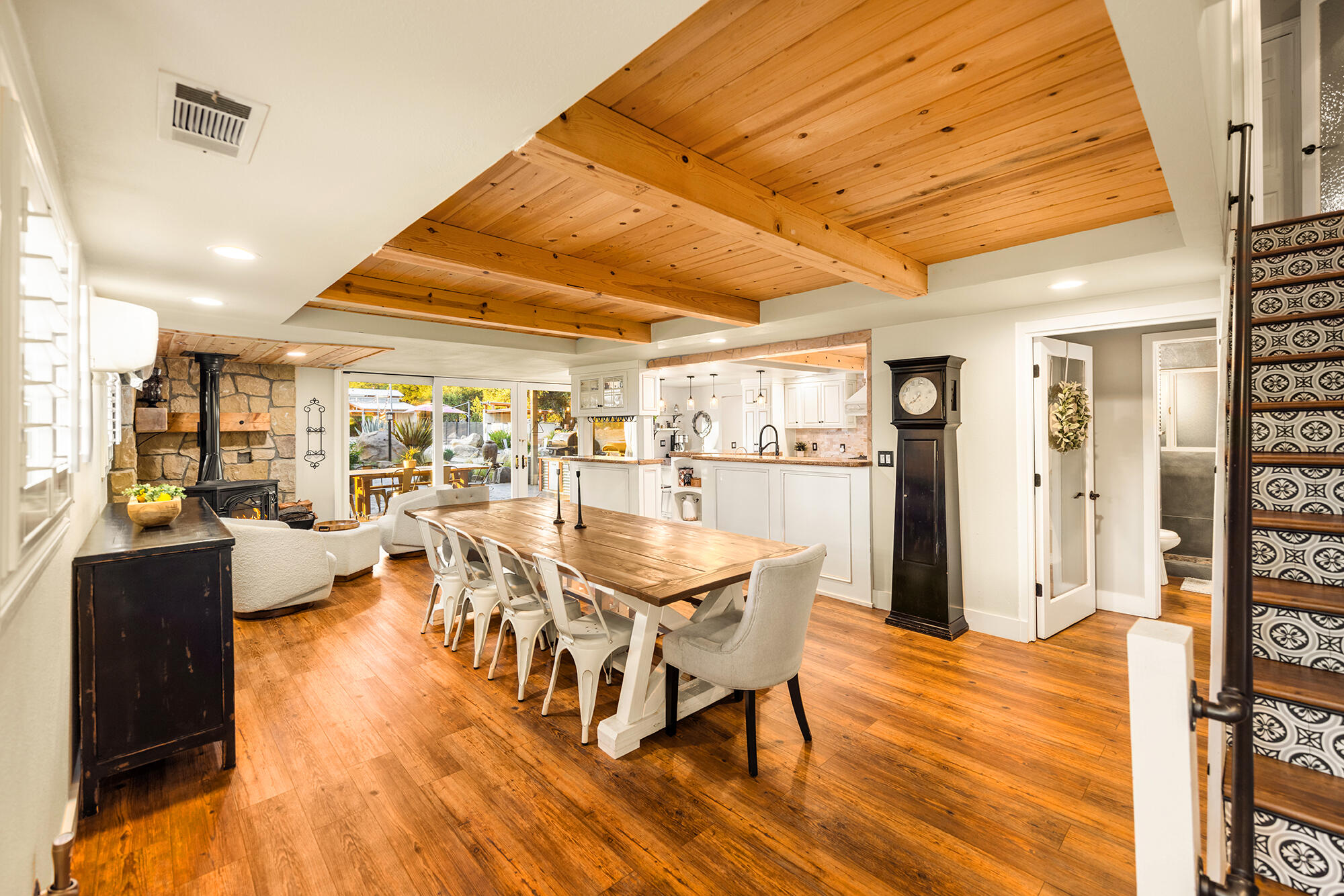 Ojai, California 93023, United States, 4 Bedrooms Bedrooms, ,3 BathroomsBathrooms,Residential,Coming Soon,176960