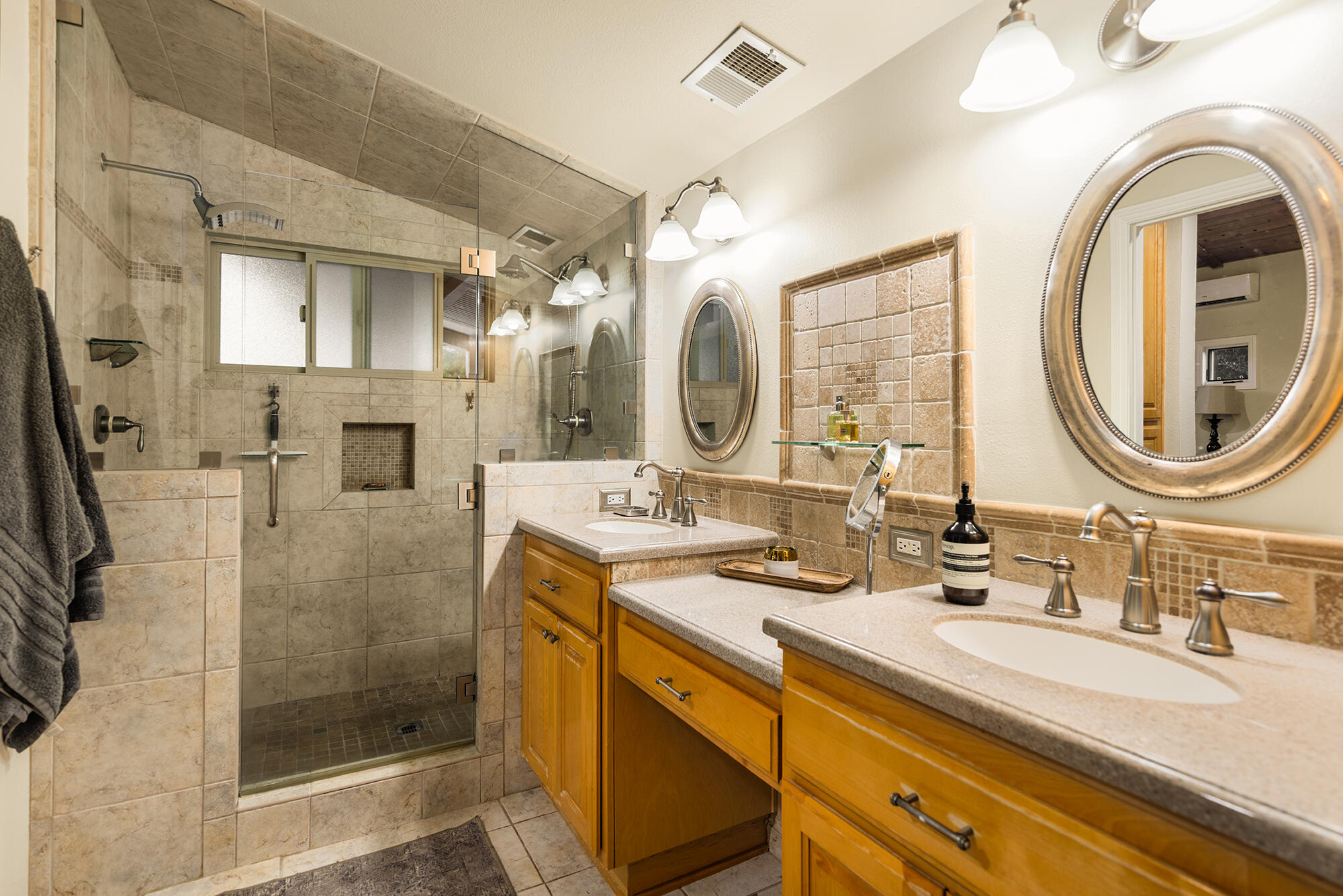 Ojai, California 93023, United States, 4 Bedrooms Bedrooms, ,3 BathroomsBathrooms,Residential,Coming Soon,176960