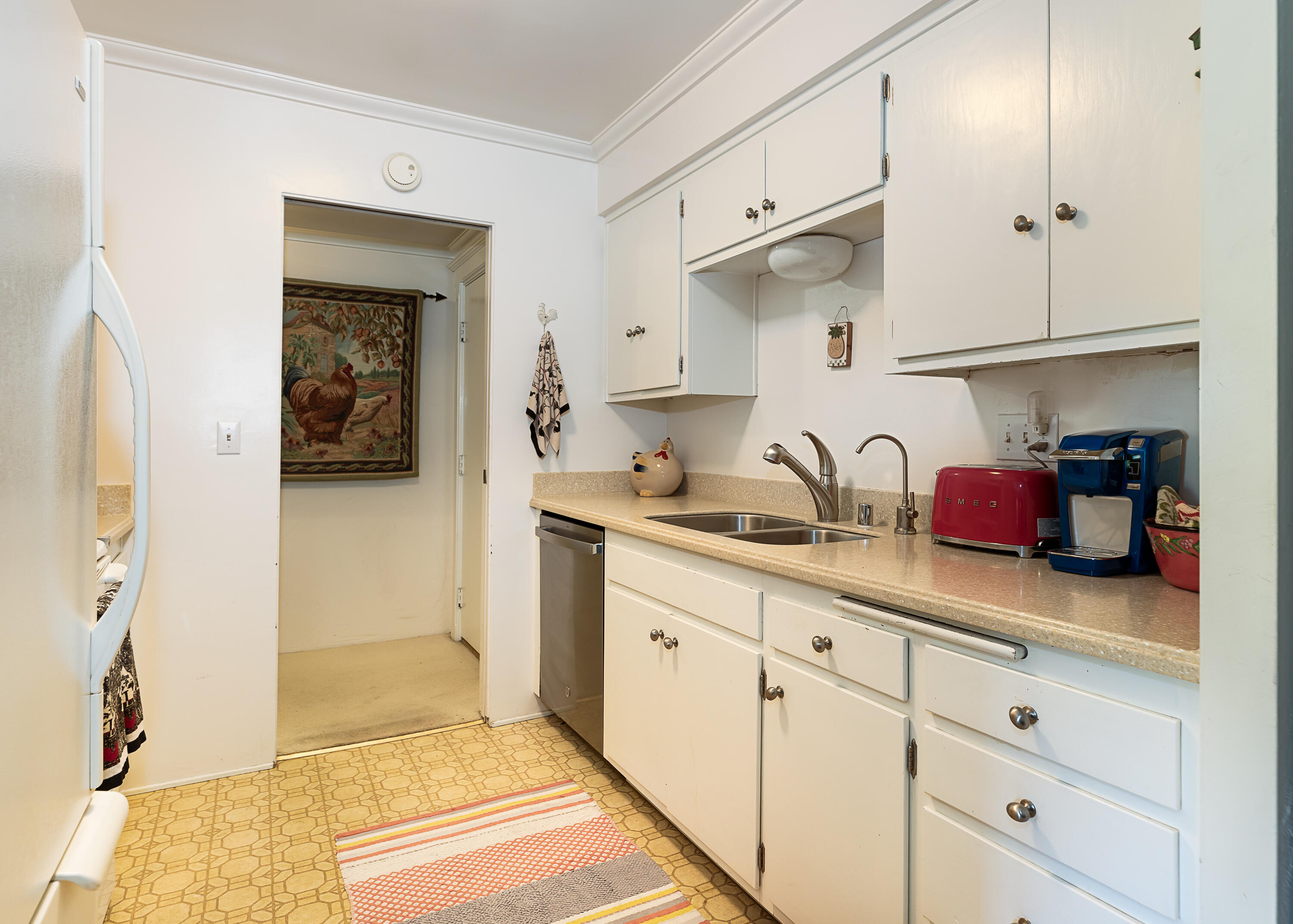 Santa Barbara, California 93105, United States, 2 Bedrooms Bedrooms, ,2 BathroomsBathrooms,Residential,Pending,18454