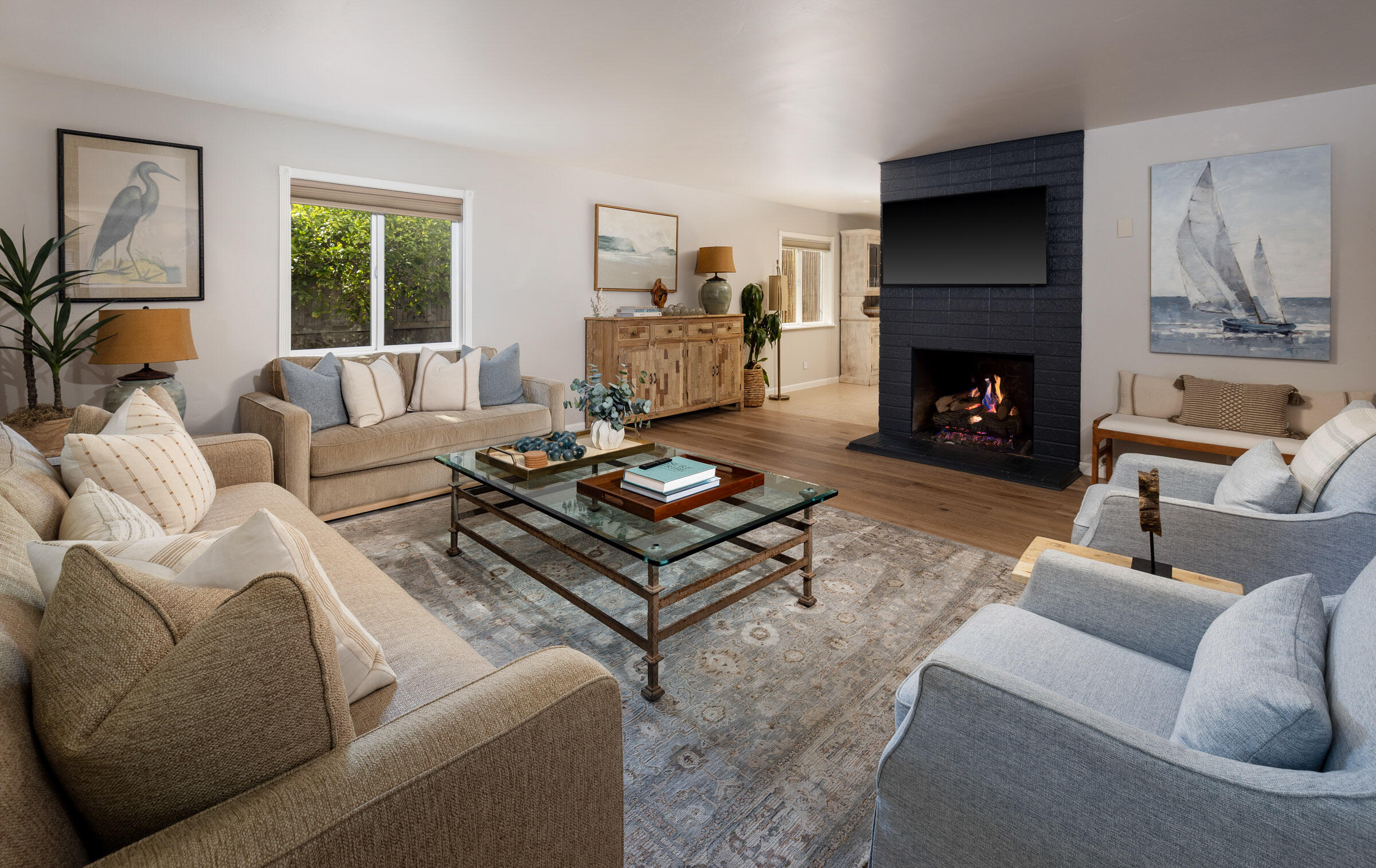 Santa Barbara, California 93109, United States, 5 Bedrooms Bedrooms, ,4 BathroomsBathrooms,Residential,Active,223255