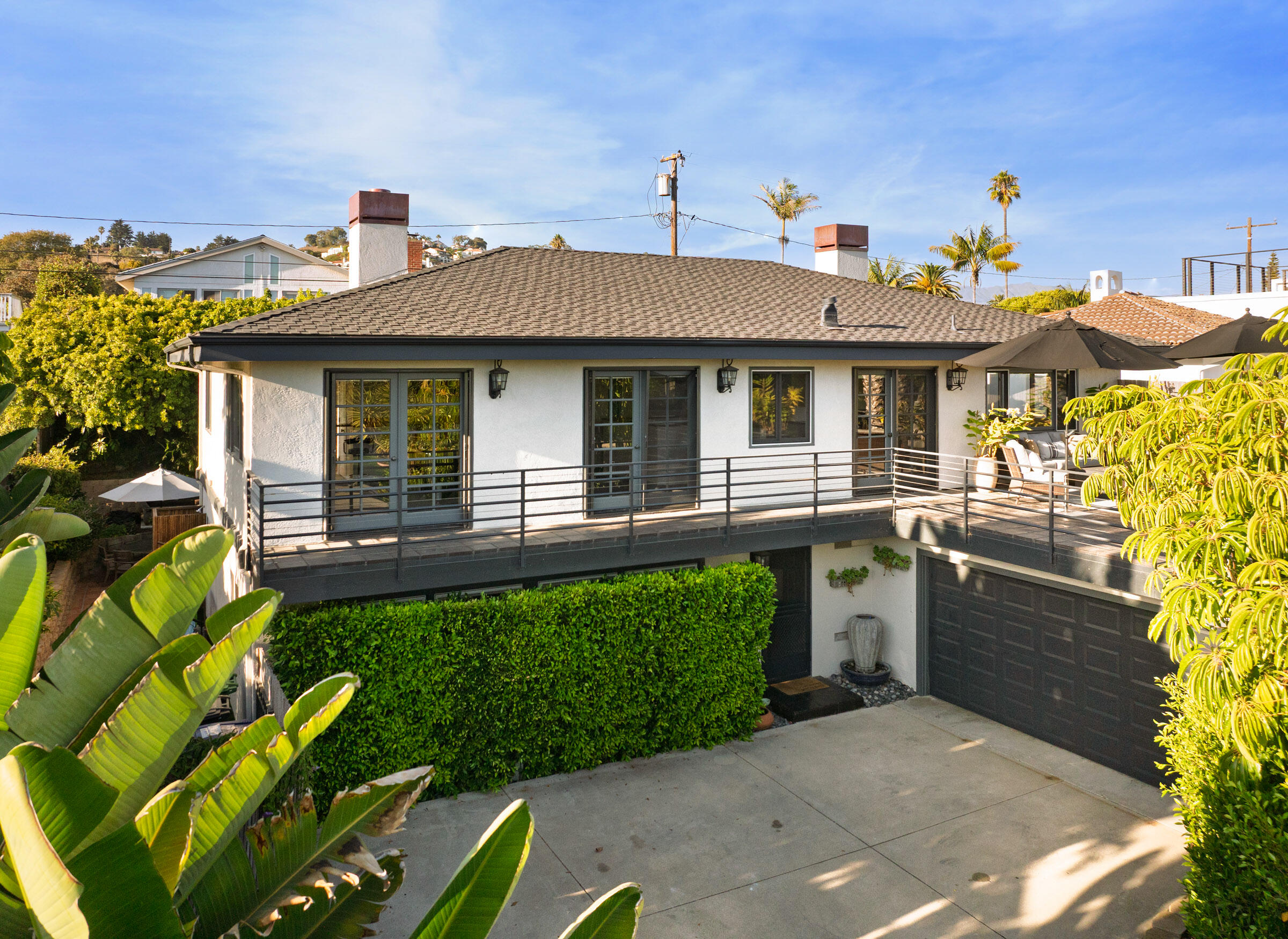 Santa Barbara, California 93109, United States, 5 Bedrooms Bedrooms, ,4 BathroomsBathrooms,Residential,Active,223255