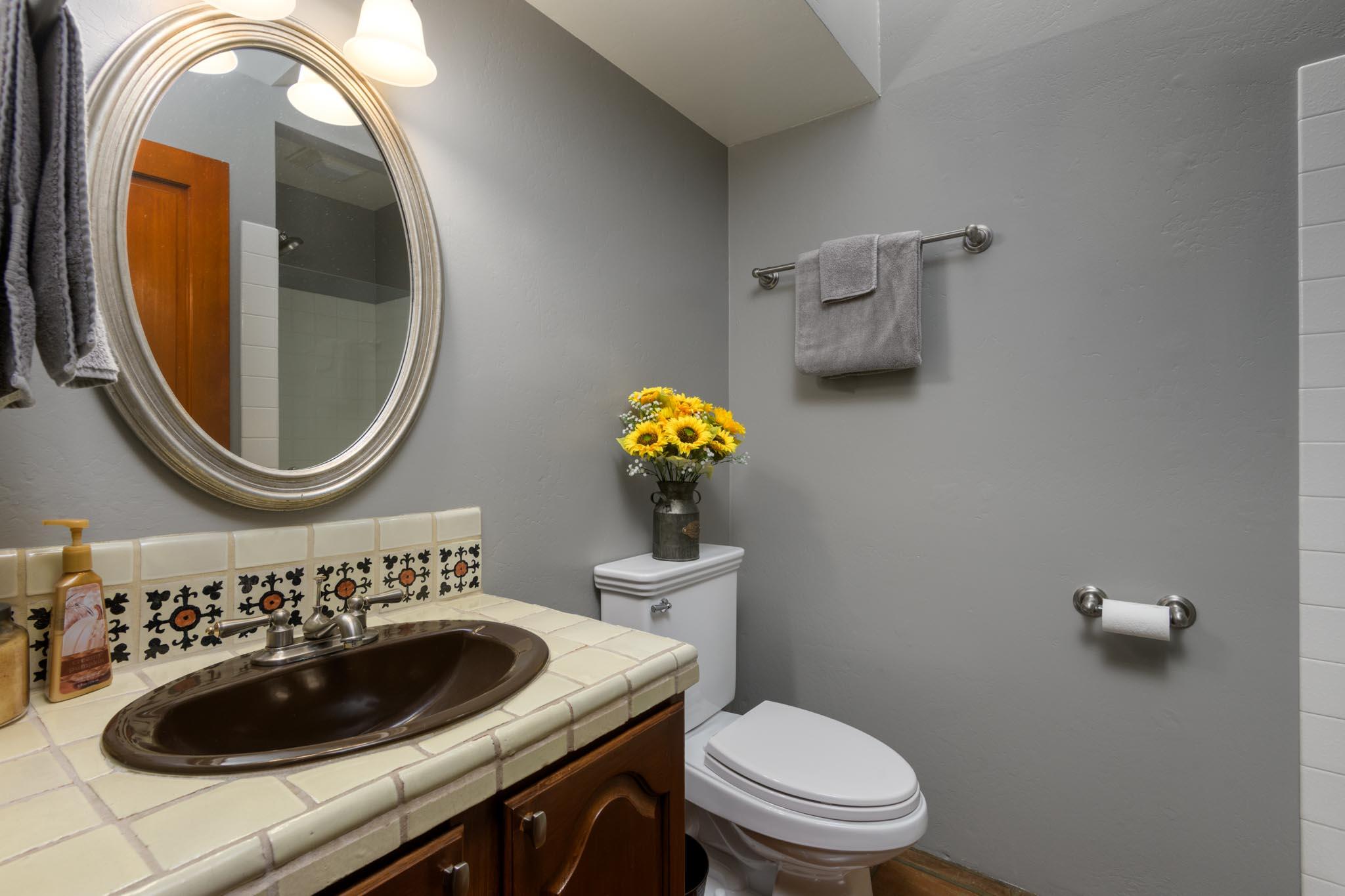 Santa Barbara, California 93101, United States, 4 Bedrooms Bedrooms, ,3 BathroomsBathrooms,Residential,Active,185782