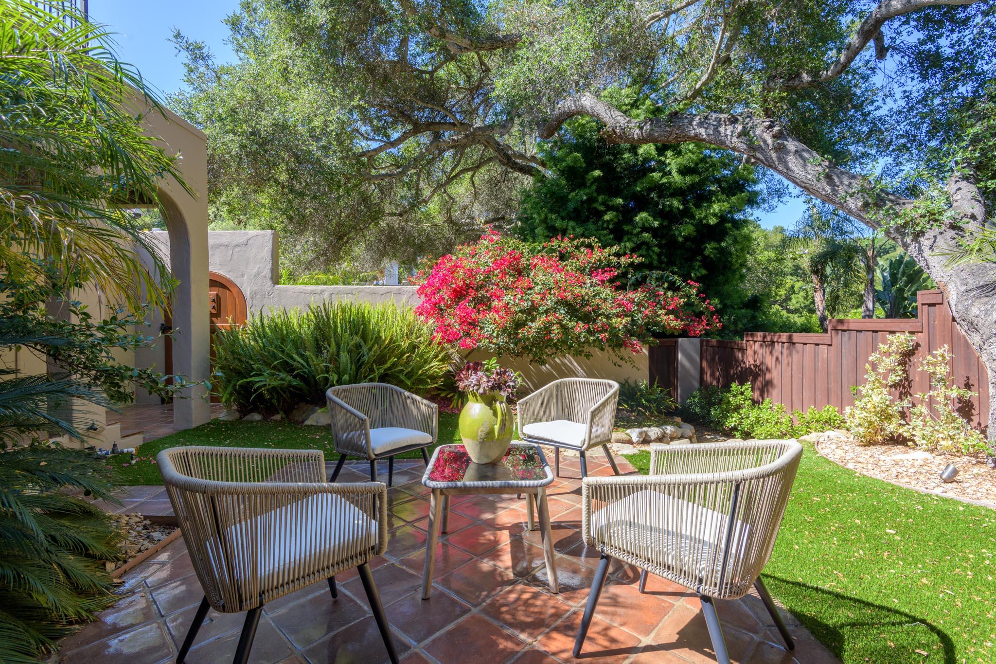 Santa Barbara, California 93101, United States, 4 Bedrooms Bedrooms, ,3 BathroomsBathrooms,Residential,Active,185782