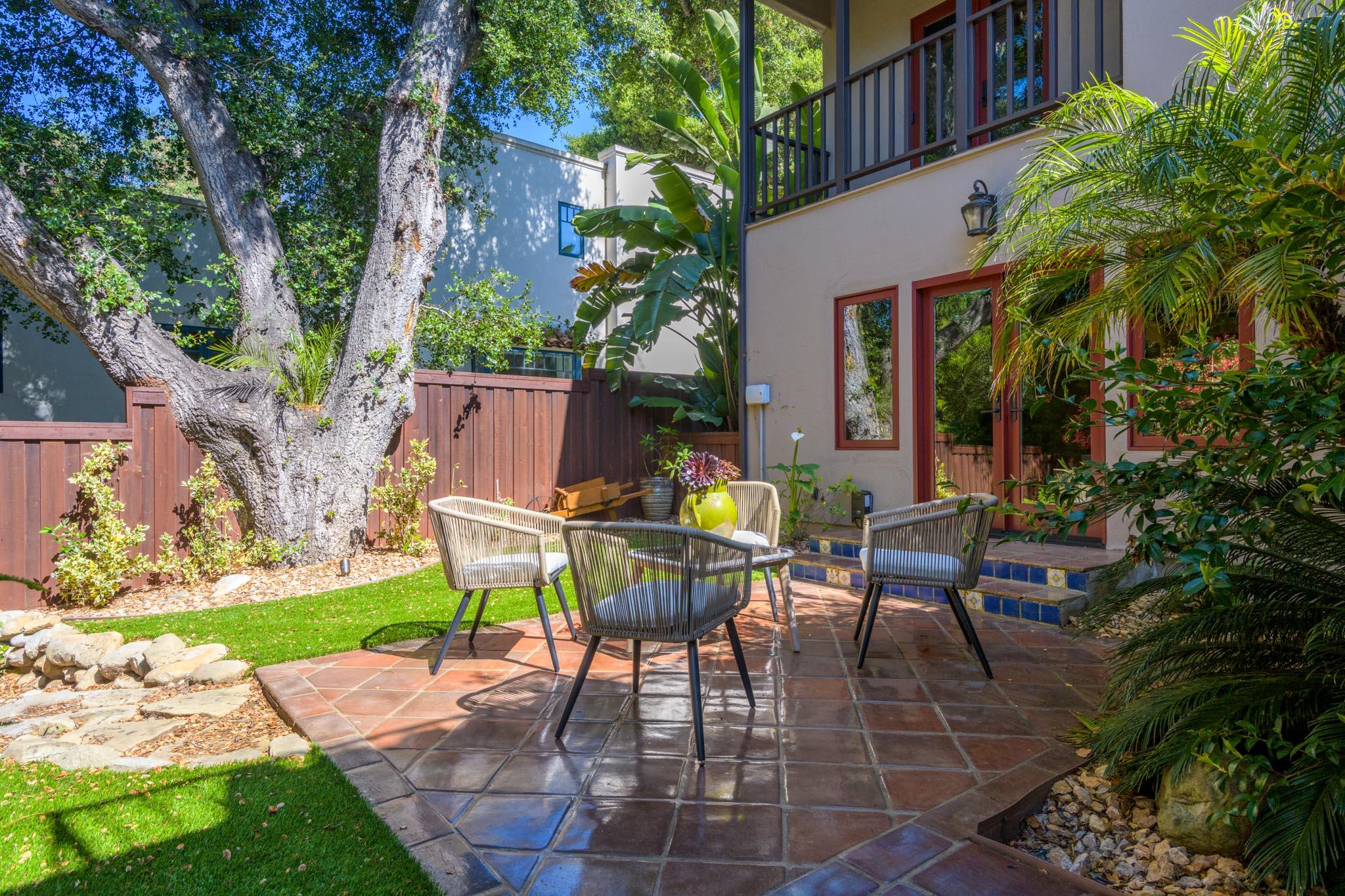 Santa Barbara, California 93101, United States, 4 Bedrooms Bedrooms, ,3 BathroomsBathrooms,Residential,Active,185782